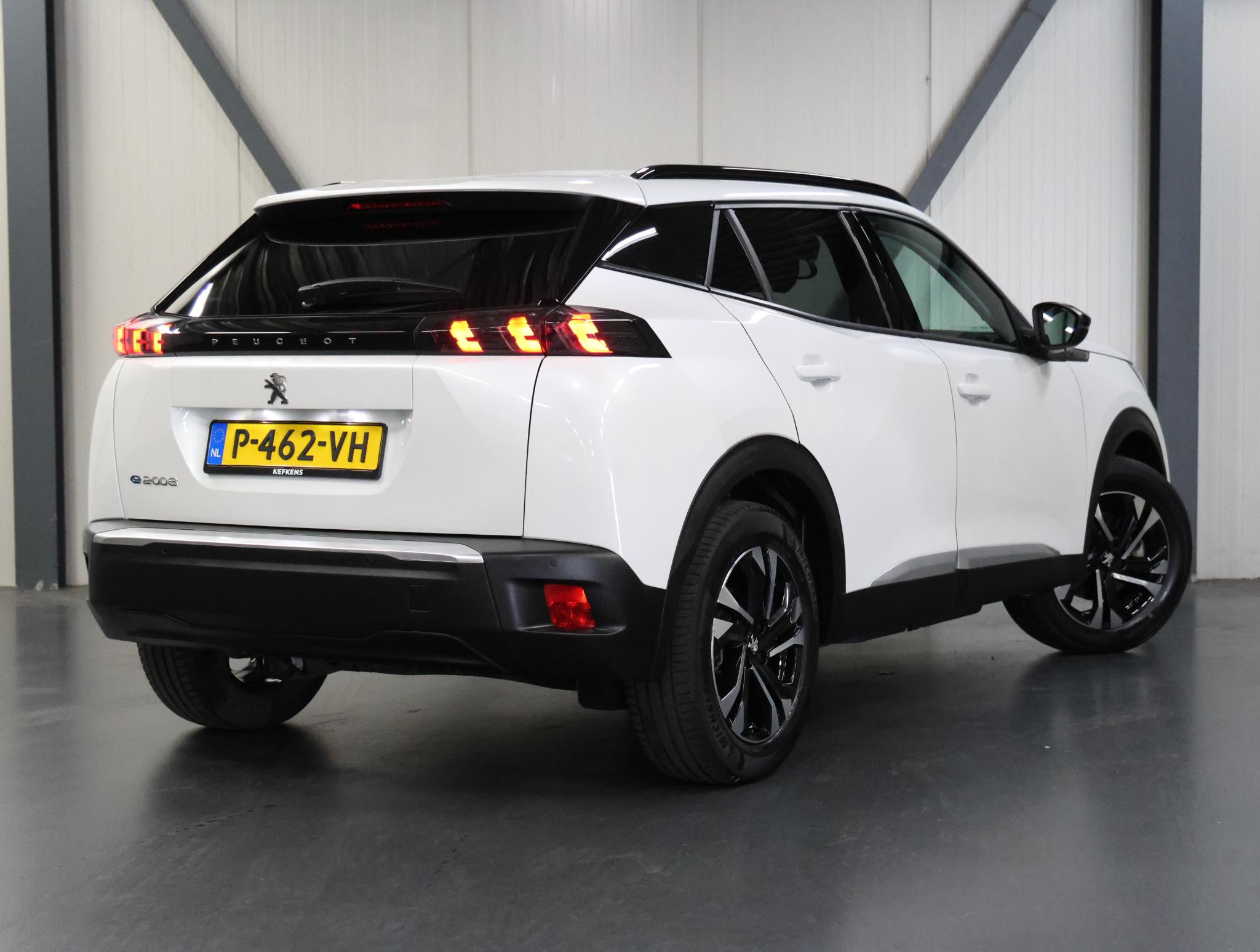 Peugeot e-2008 EV Allure 50 kWh 136PK - Afbeelding 3