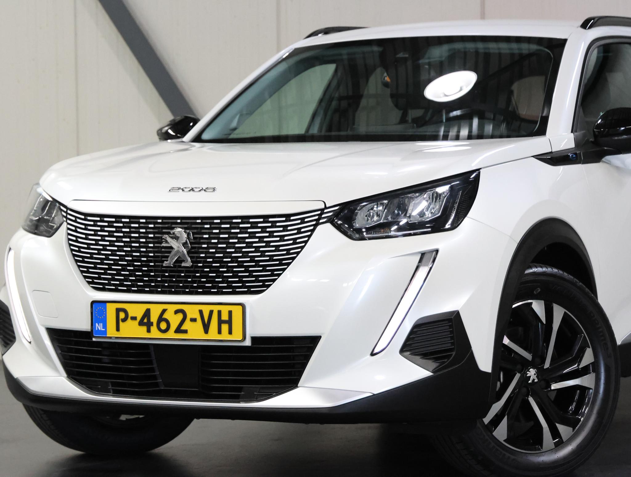 Peugeot e-2008