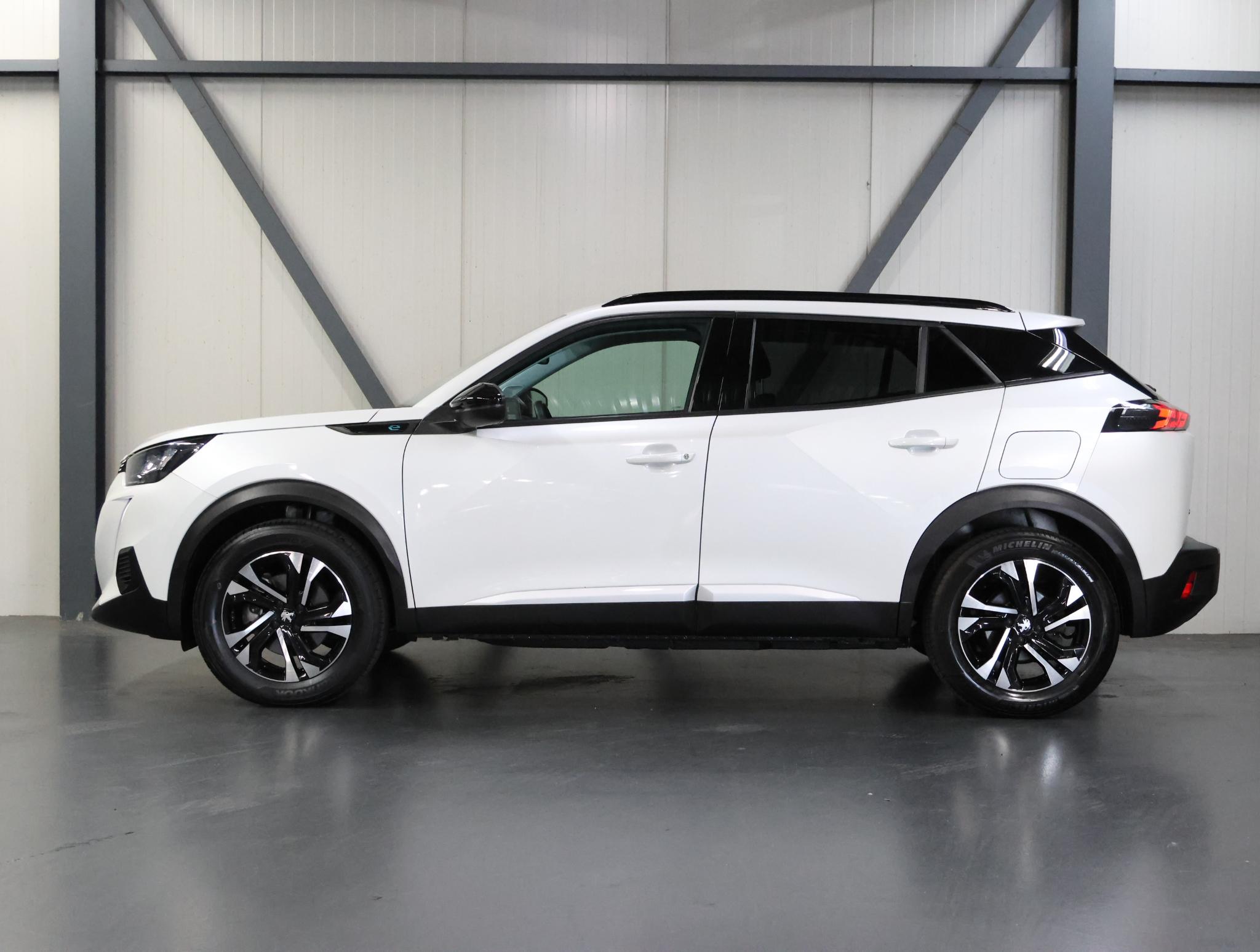 Peugeot e-2008