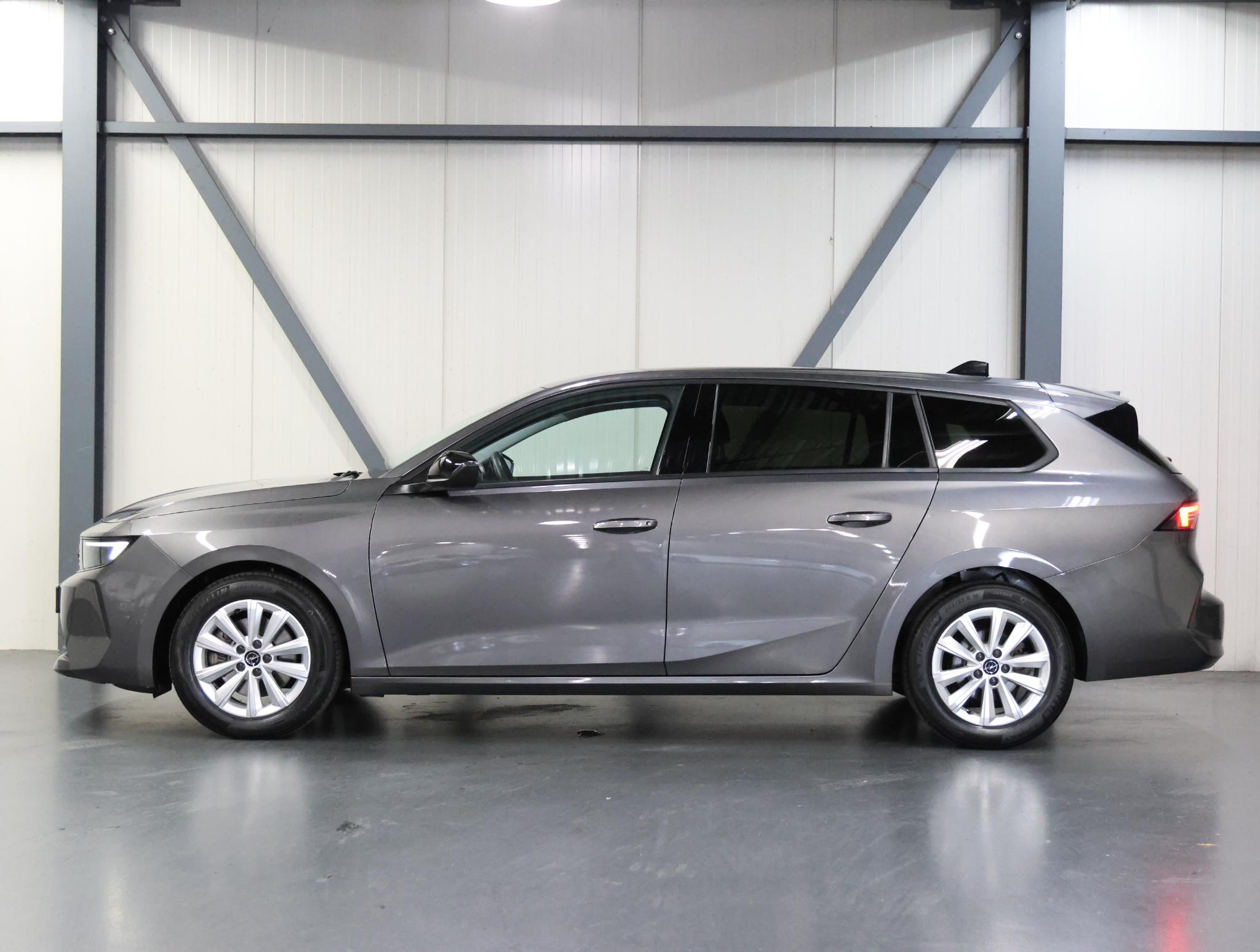 Opel Astra ST 130PK Edition - Afbeelding 2