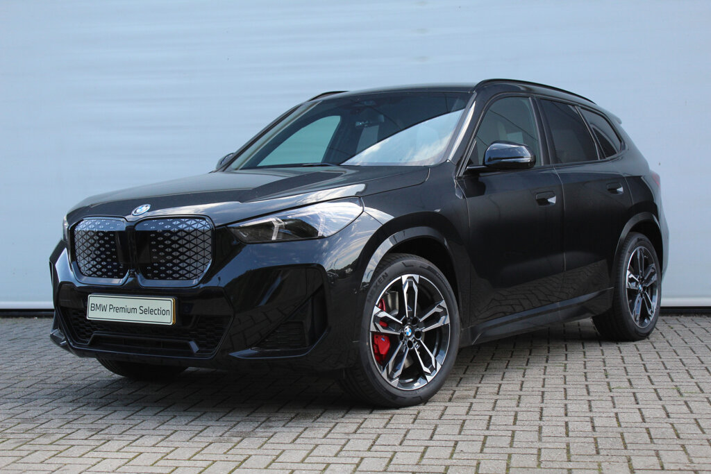 BMW iX1 1