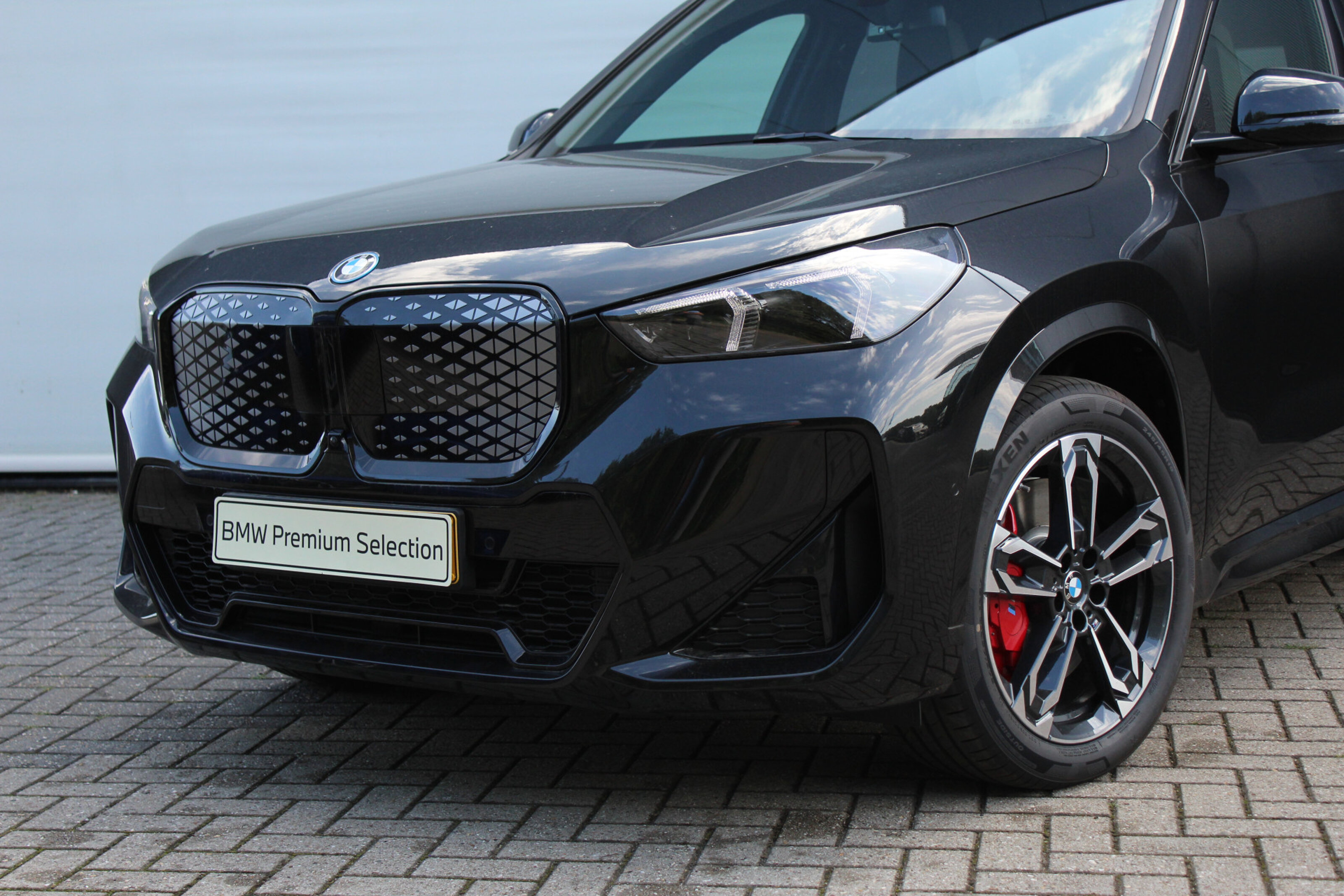 BMW iX1 9