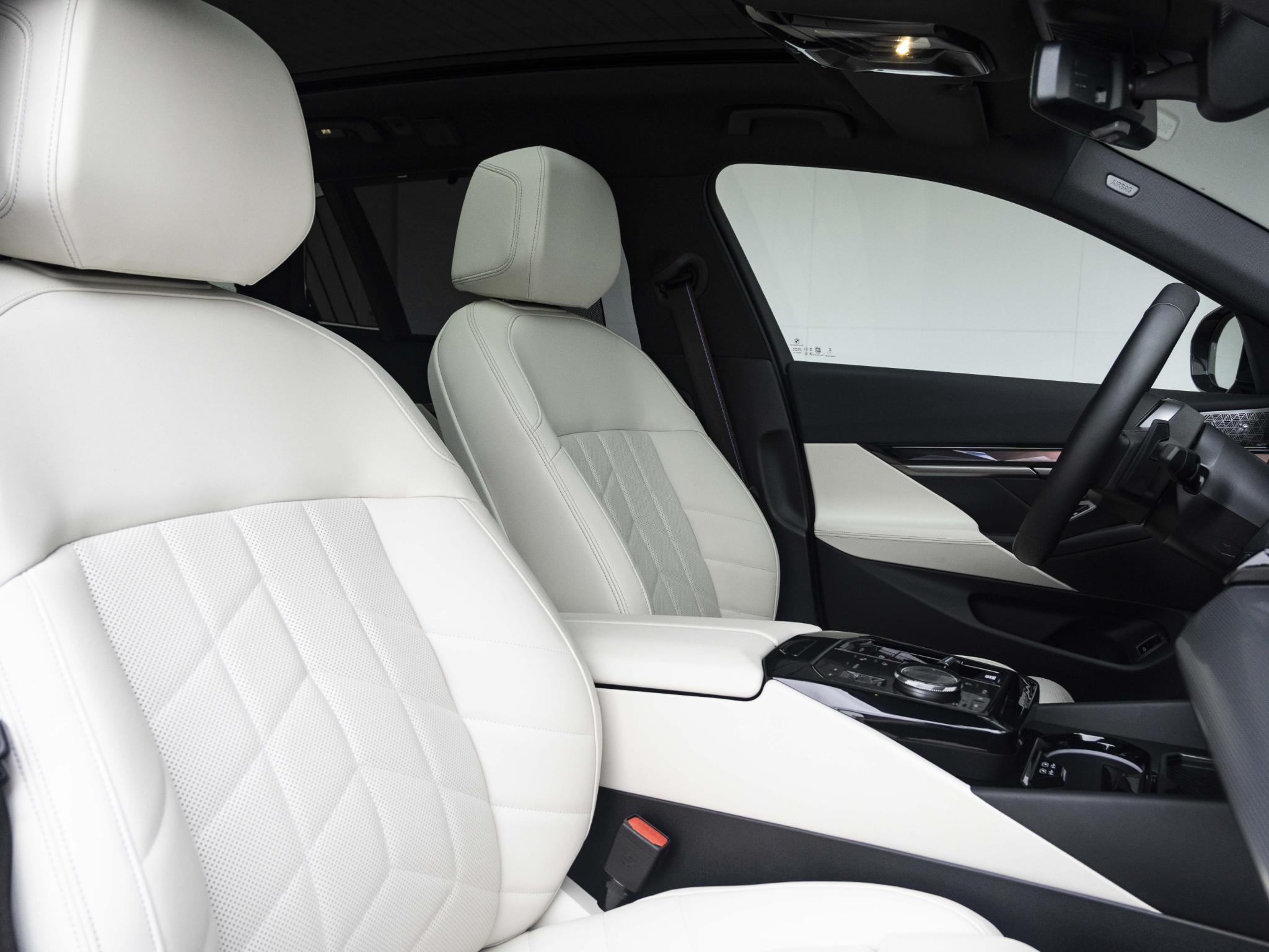 BMW 5-serie Touring 550e xDrive - Afbeelding 4