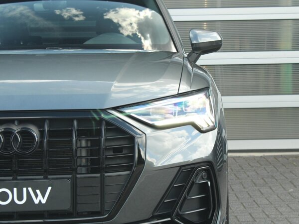 LED-koplampen inclusief LED-achterlichten met dynamisch knipperlicht (achter) LED-koplampen inclusief LED-achterlichten met dynamisch knipperlicht (achter)