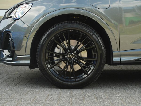 Velgen, 5-V-spaak S-design, 7,0Jx18, bandenmaat 235/55 R18 Velgen, 5-V-spaak S-design, 7,0Jx18, bandenmaat 235/55 R18
