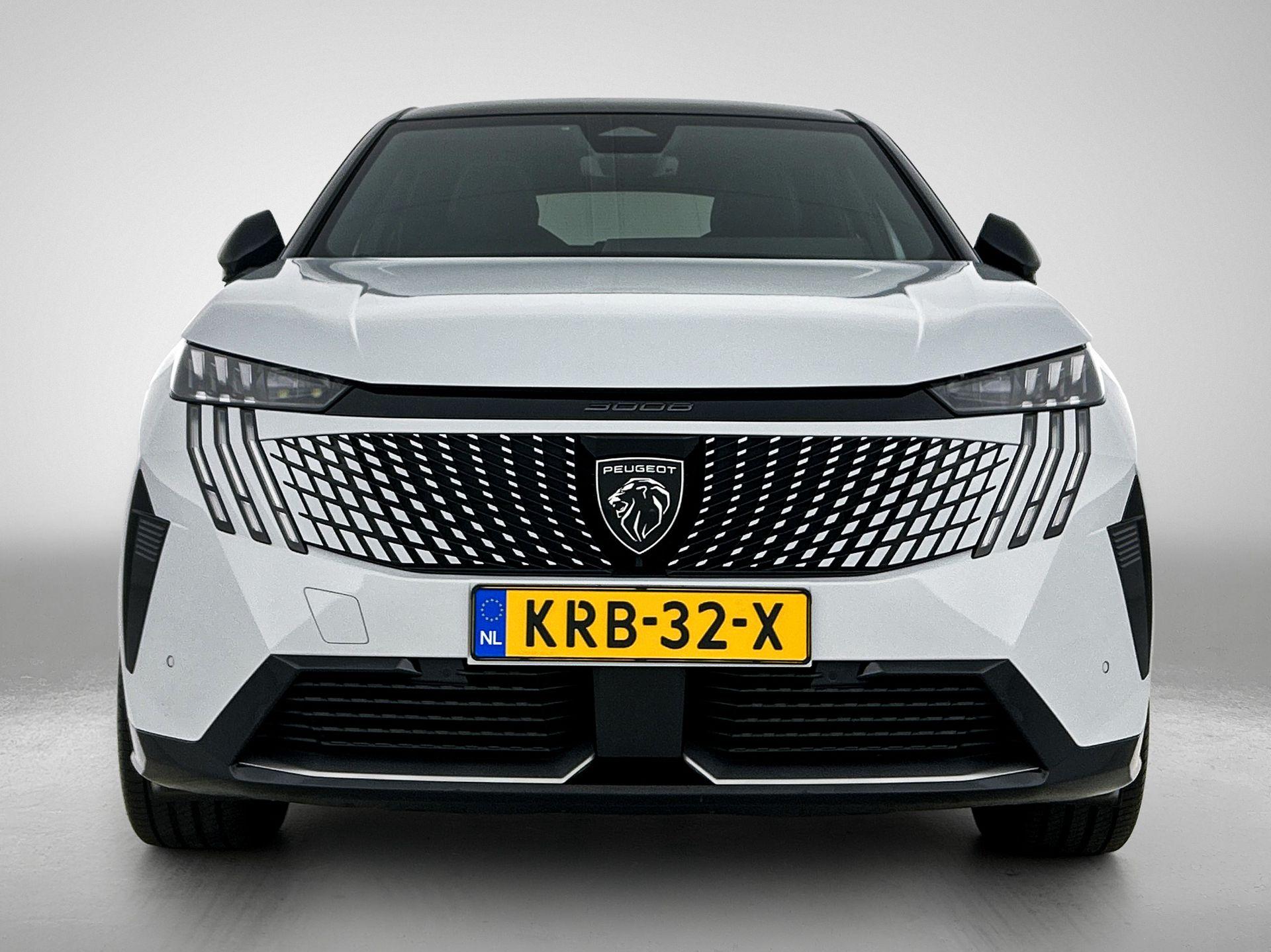 Peugeot e-3008