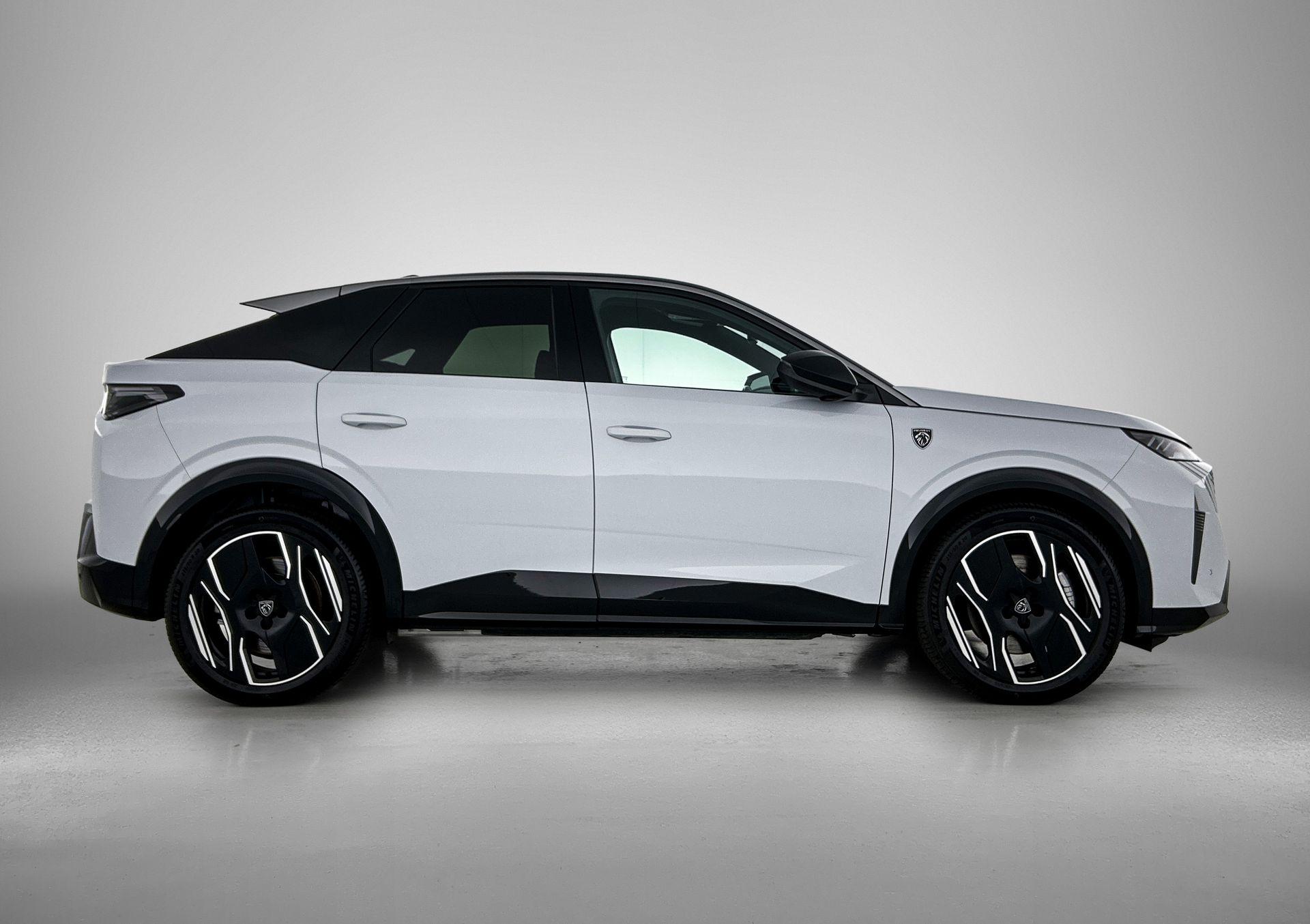Peugeot e-3008
