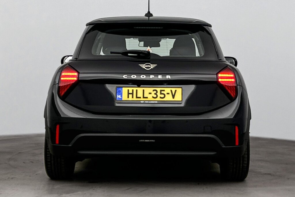 MINI 3-Deurs 3