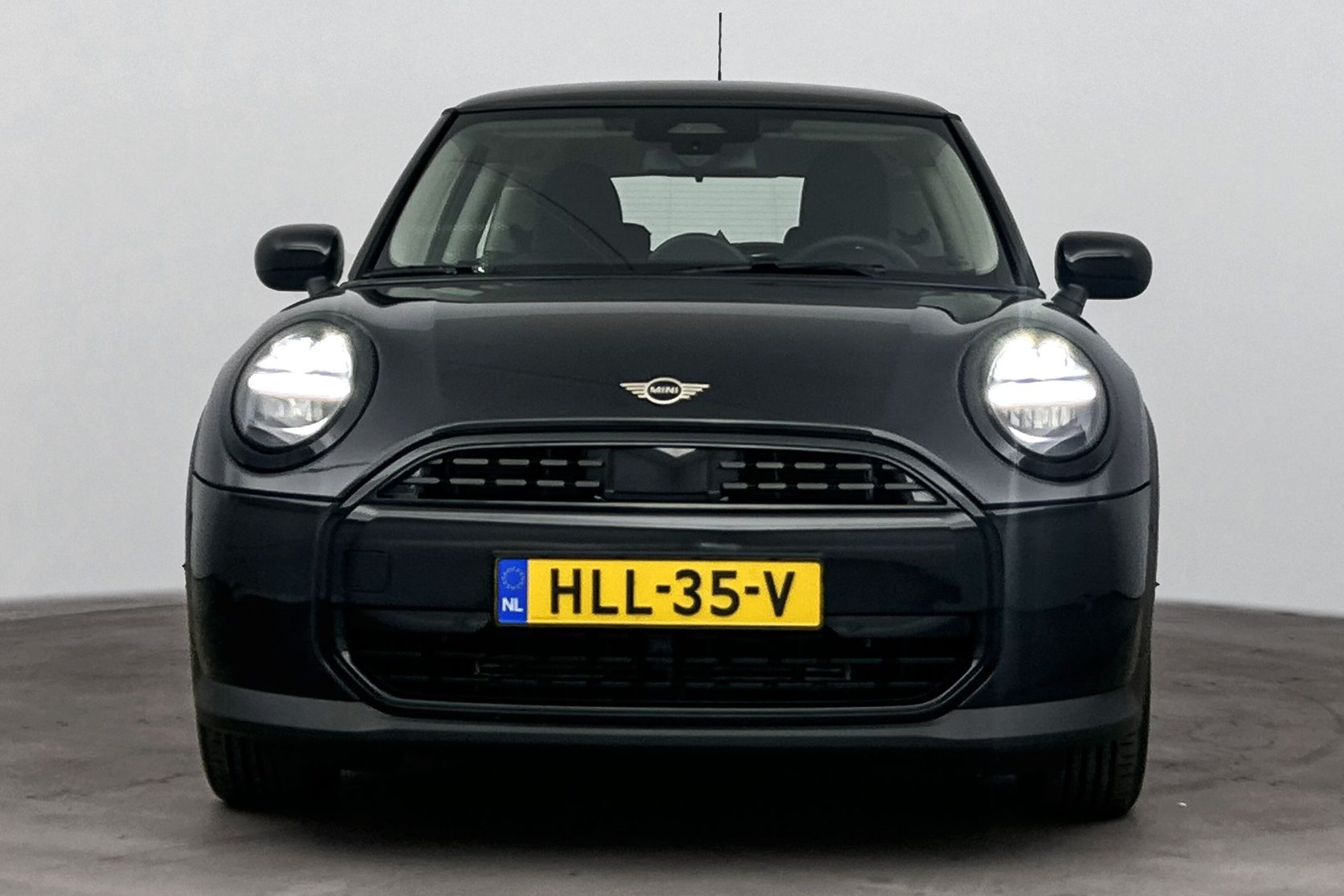 MINI 3-Deurs Hatchback Cooper C Essential Automaat
