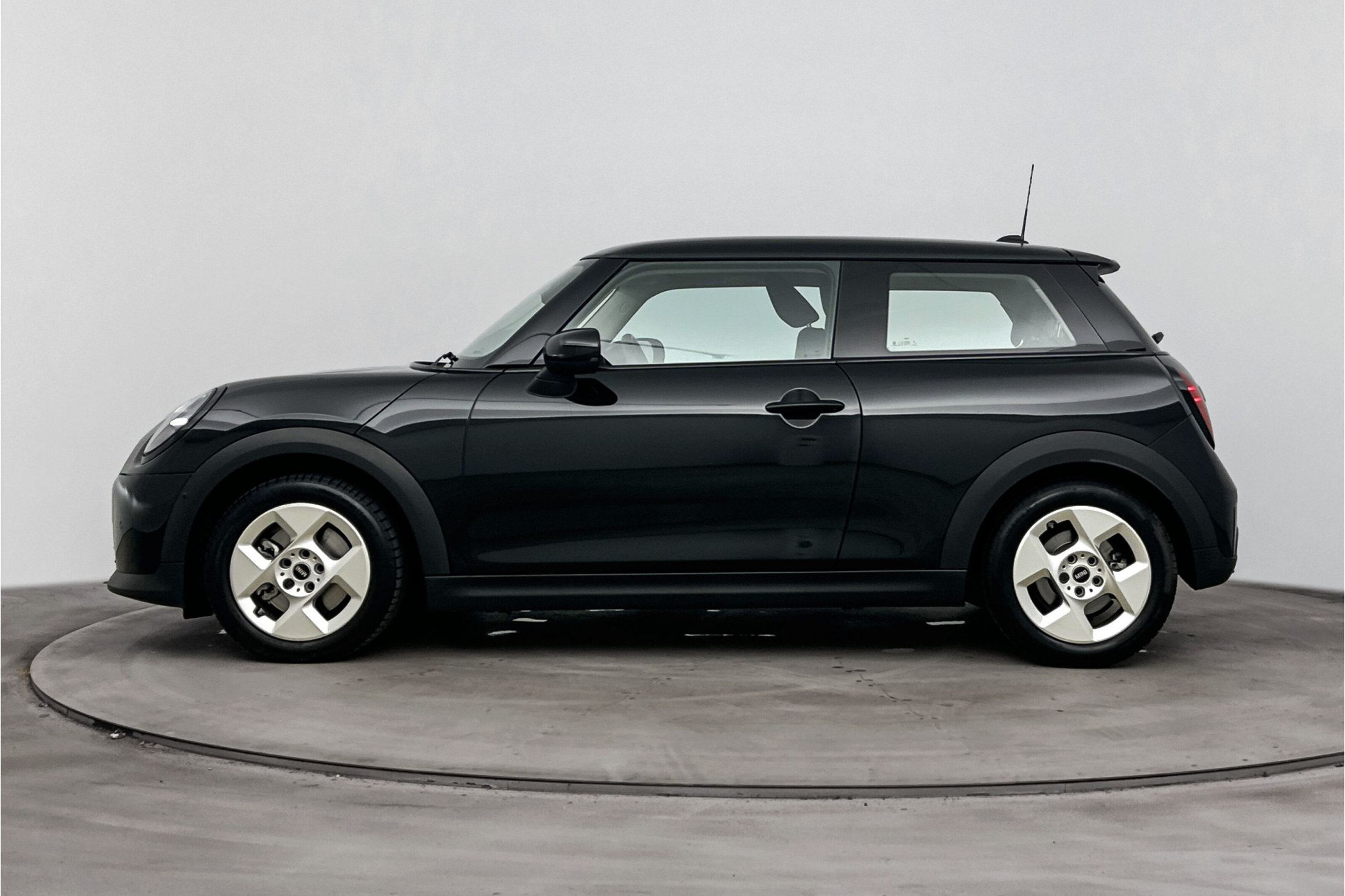 MINI 3-Deurs Hatchback Cooper C Essential Automaat