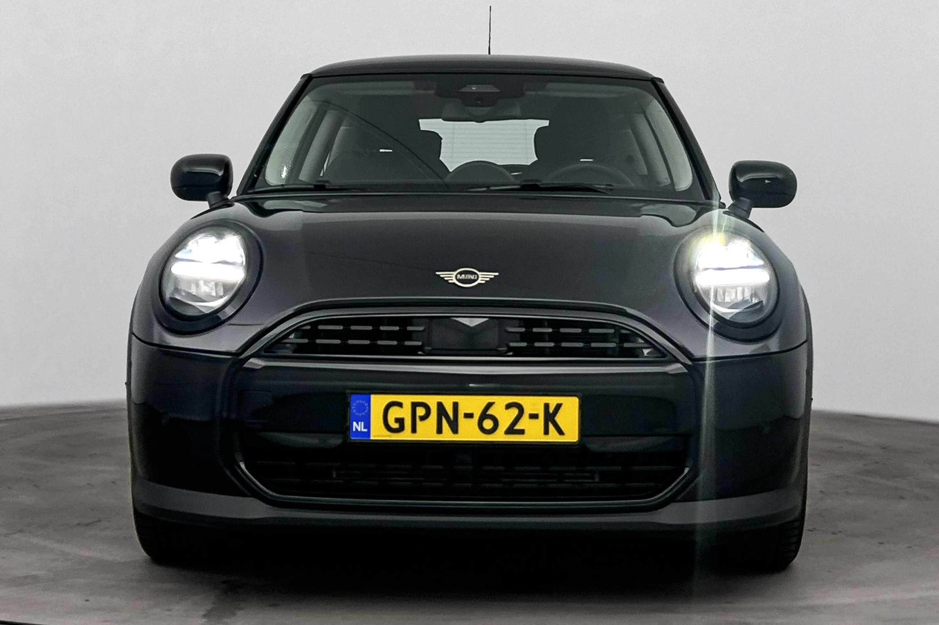 MINI 3-Deurs Hatchback Cooper C Essential Automaat