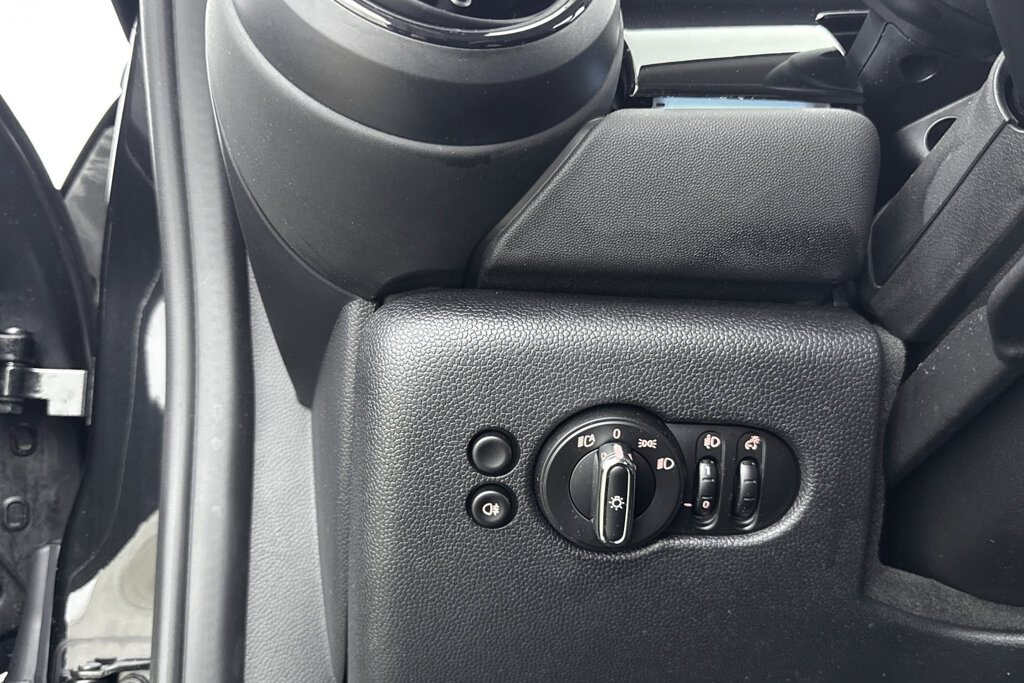 MINI Cooper 16