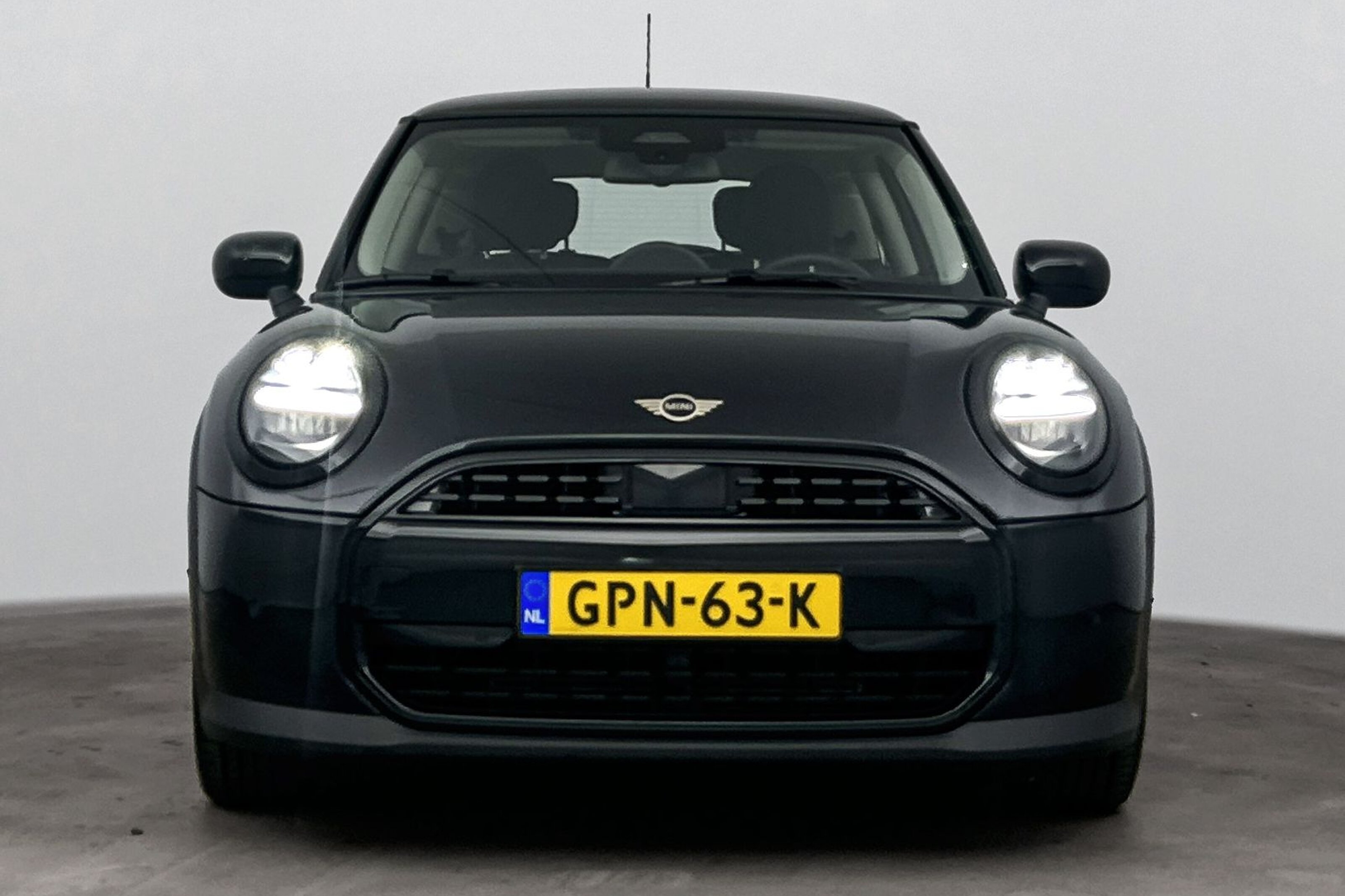 MINI 3-Deurs Hatchback Cooper C Essential Automaat