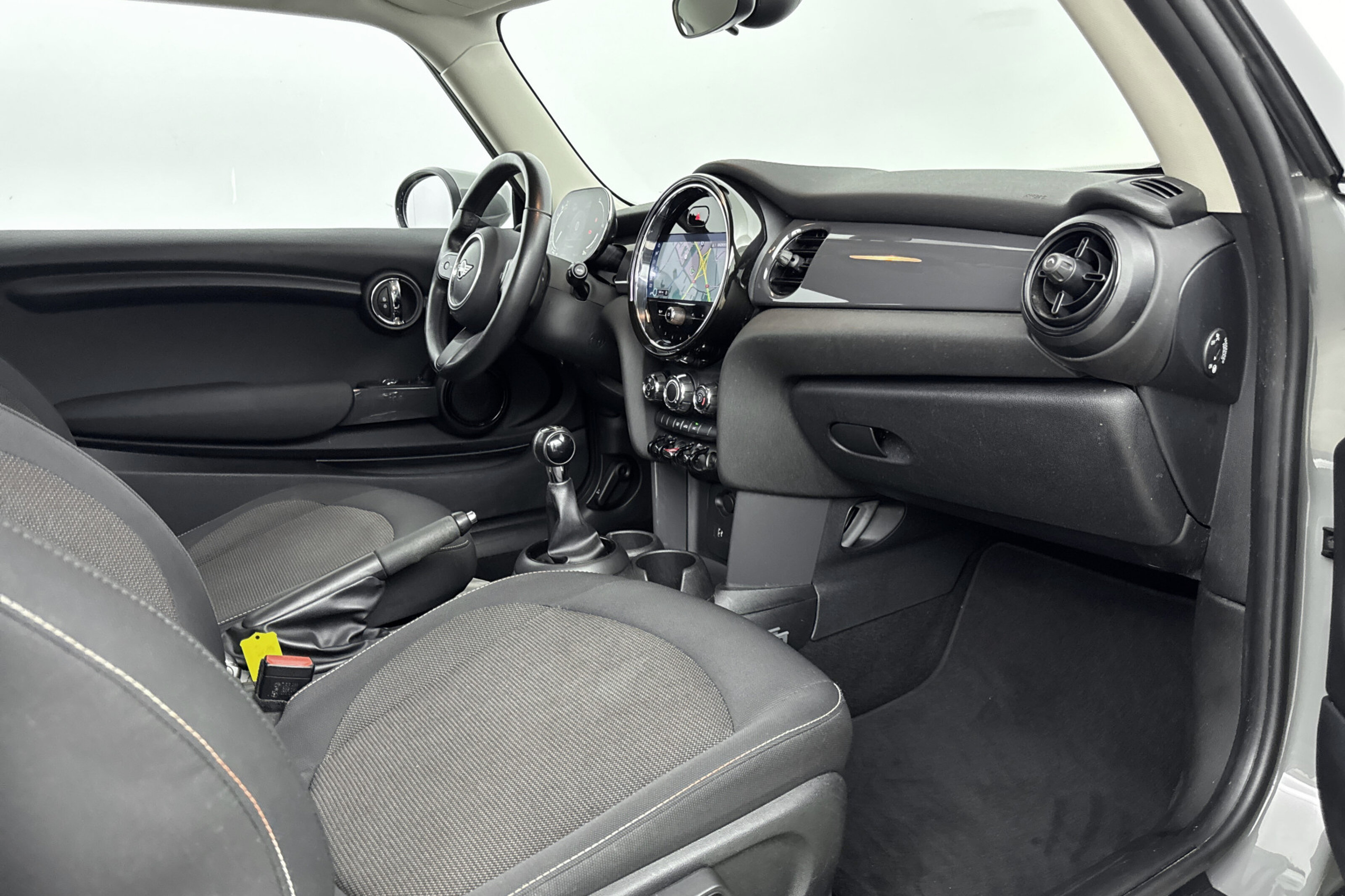 MINI One 8