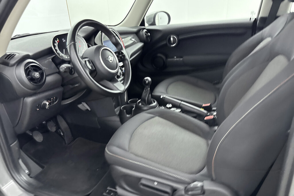 MINI One 9