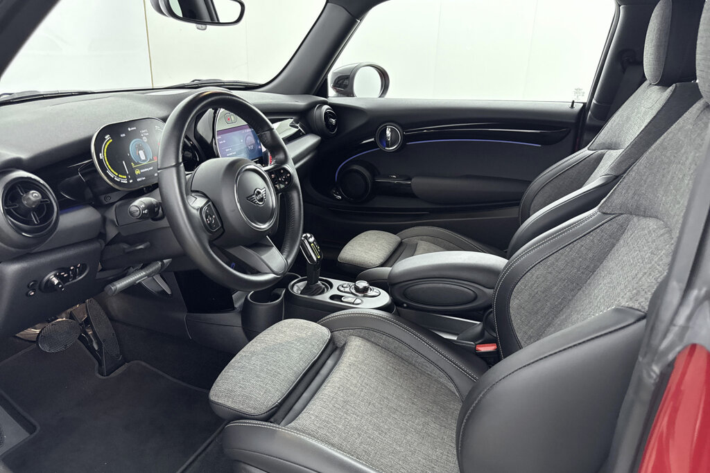 MINI Electric 8