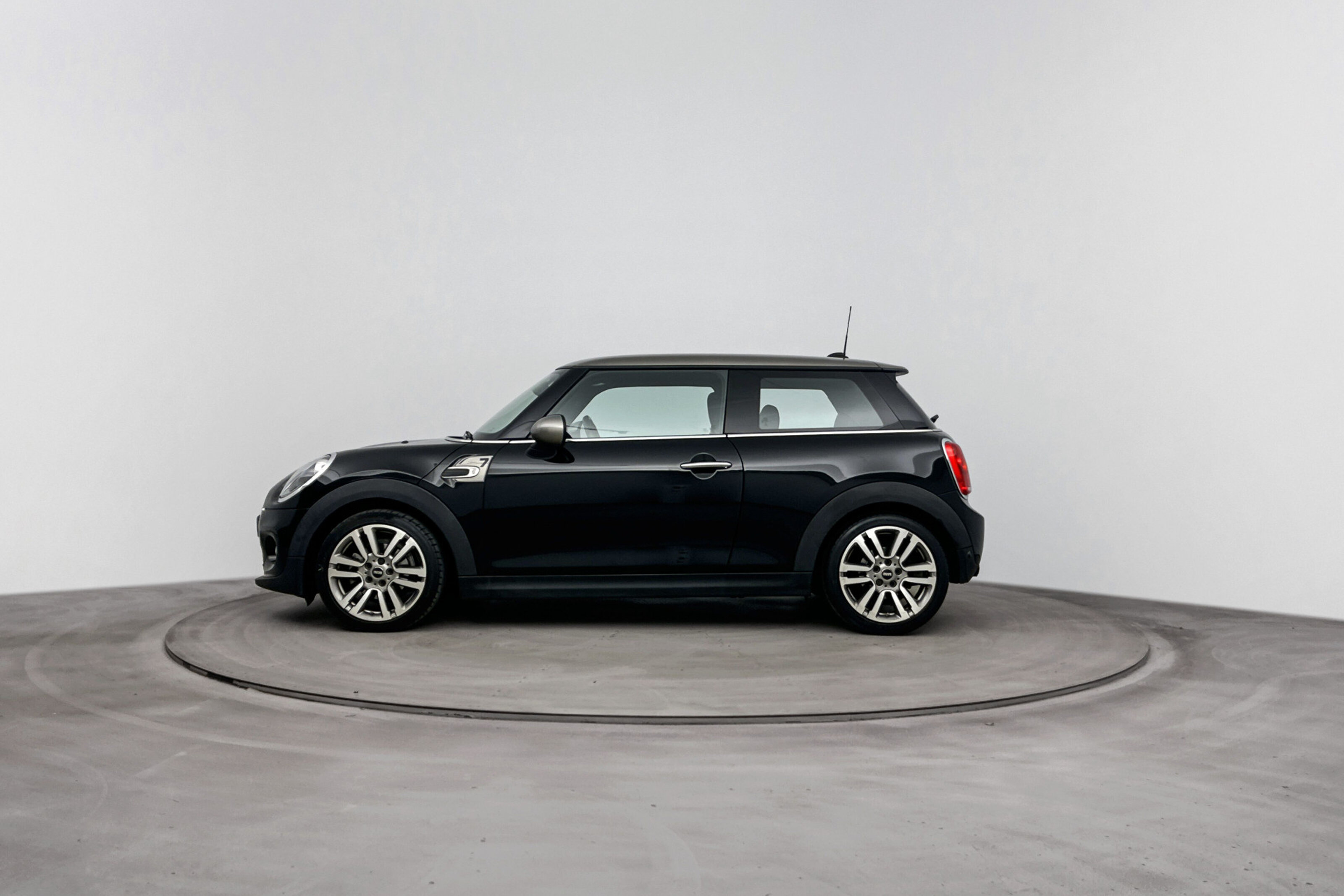 MINI Cooper Hatchback