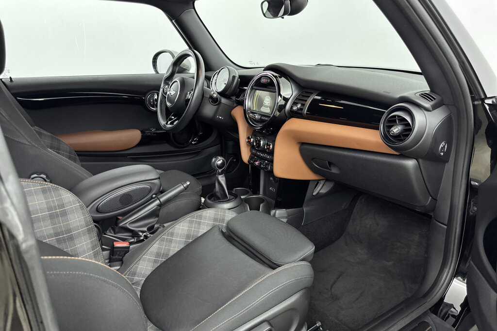 MINI Cooper 17