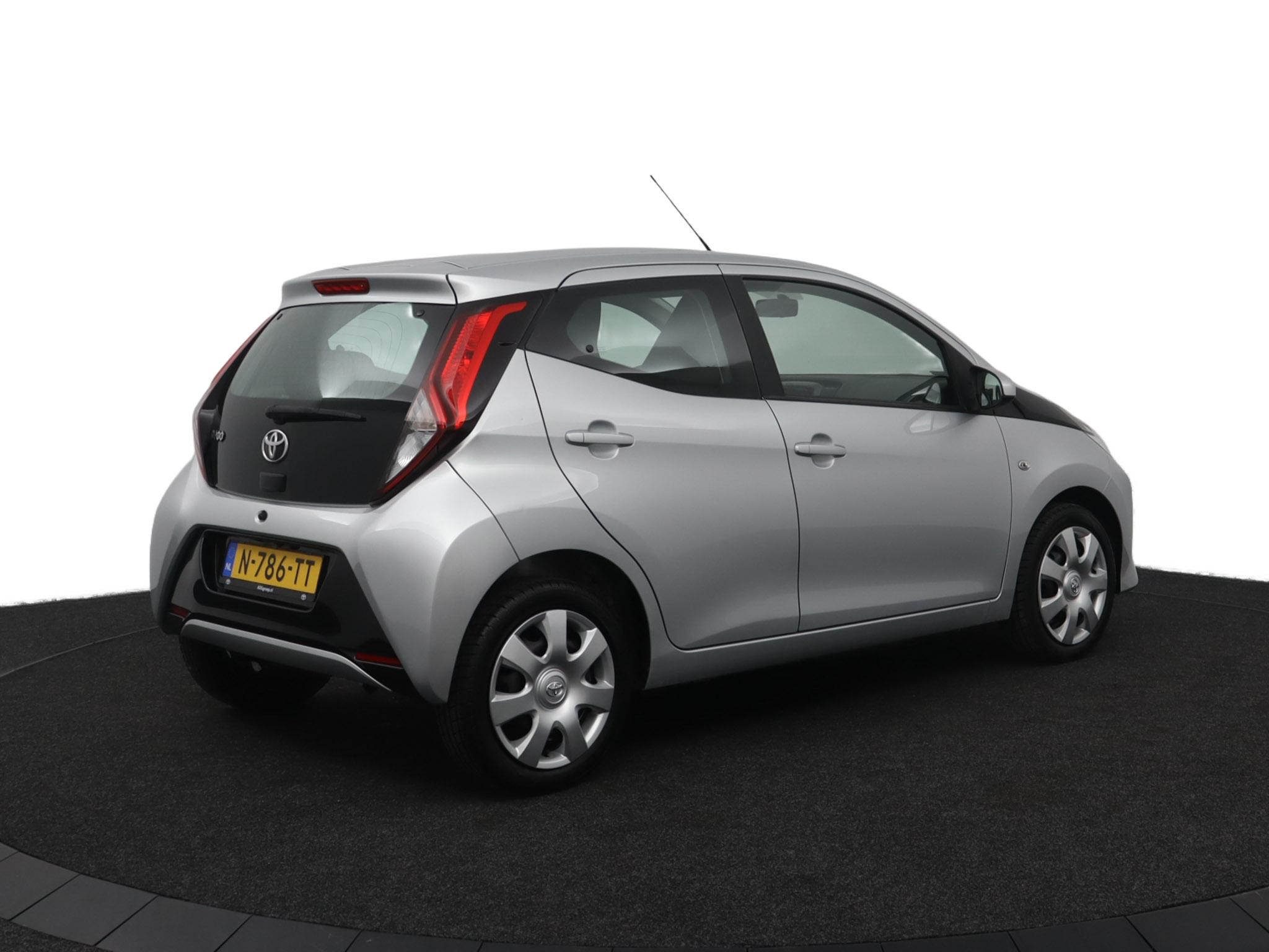 Toyota Aygo 1.0 VVT-i x-play - Afbeelding 2