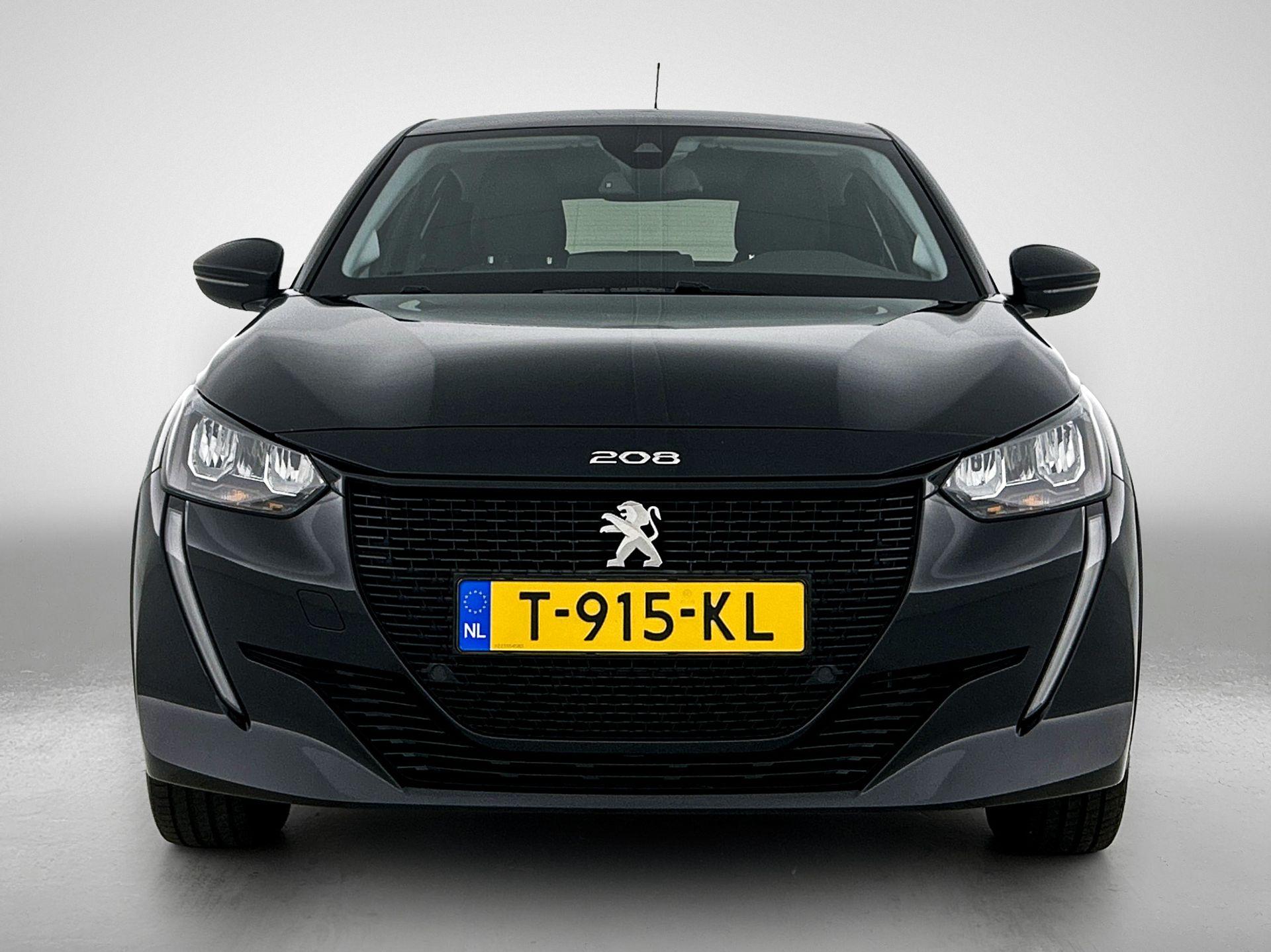 Peugeot e-208