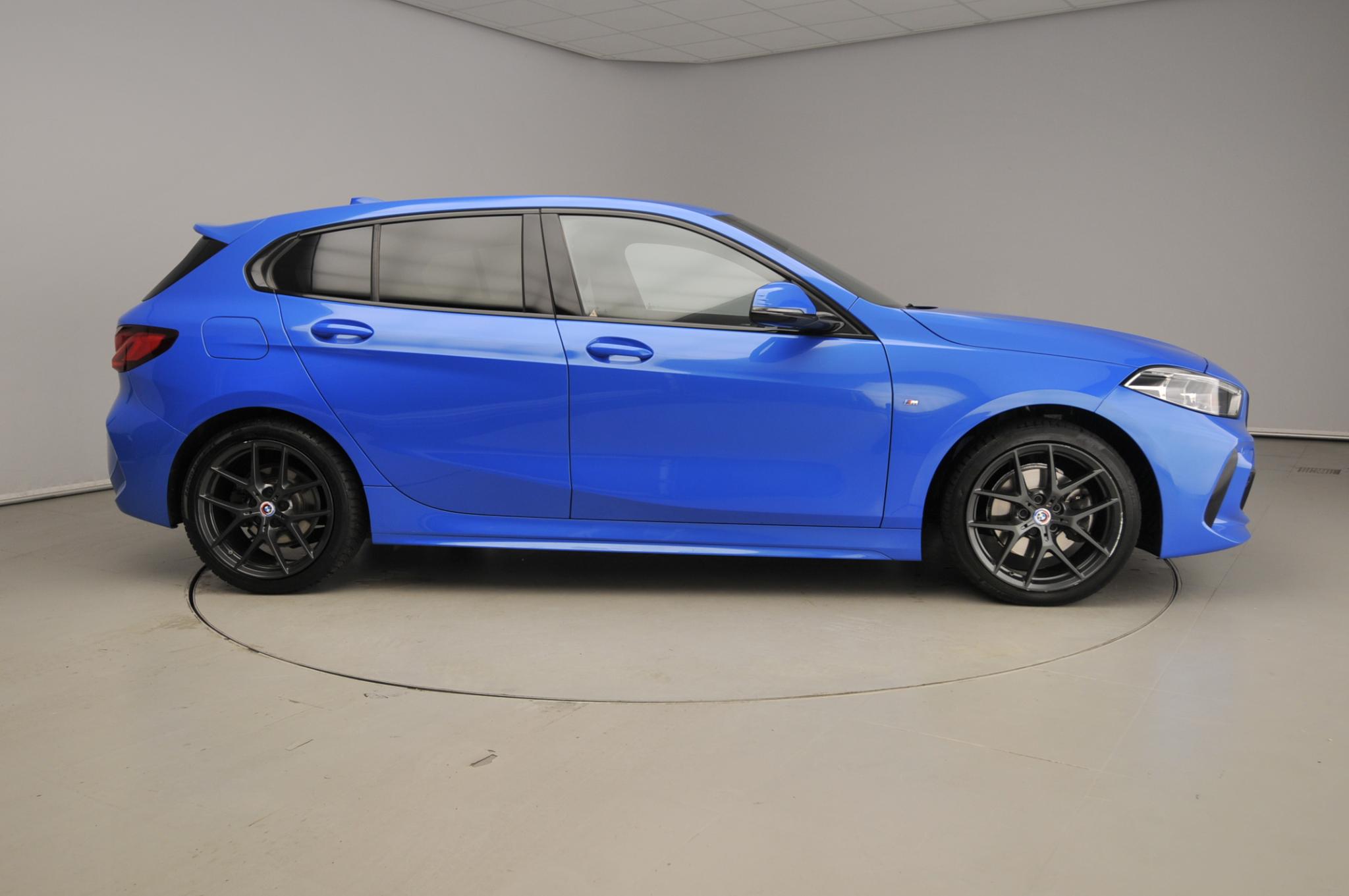 BMW 1 Serie 5-deurs 118i - Afbeelding 4