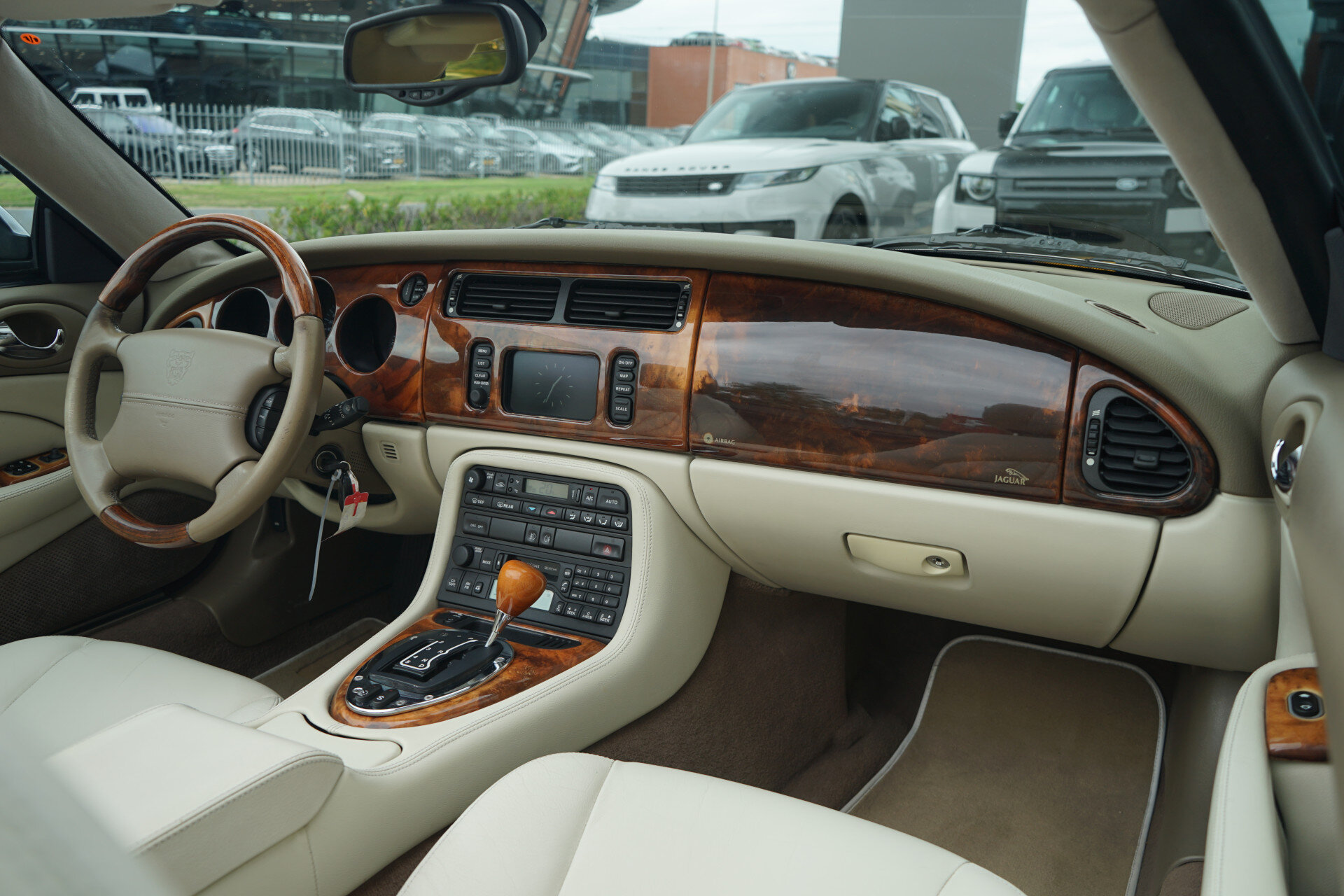 Jaguar XK8 4.2 V8 Convertible - Afbeelding 3