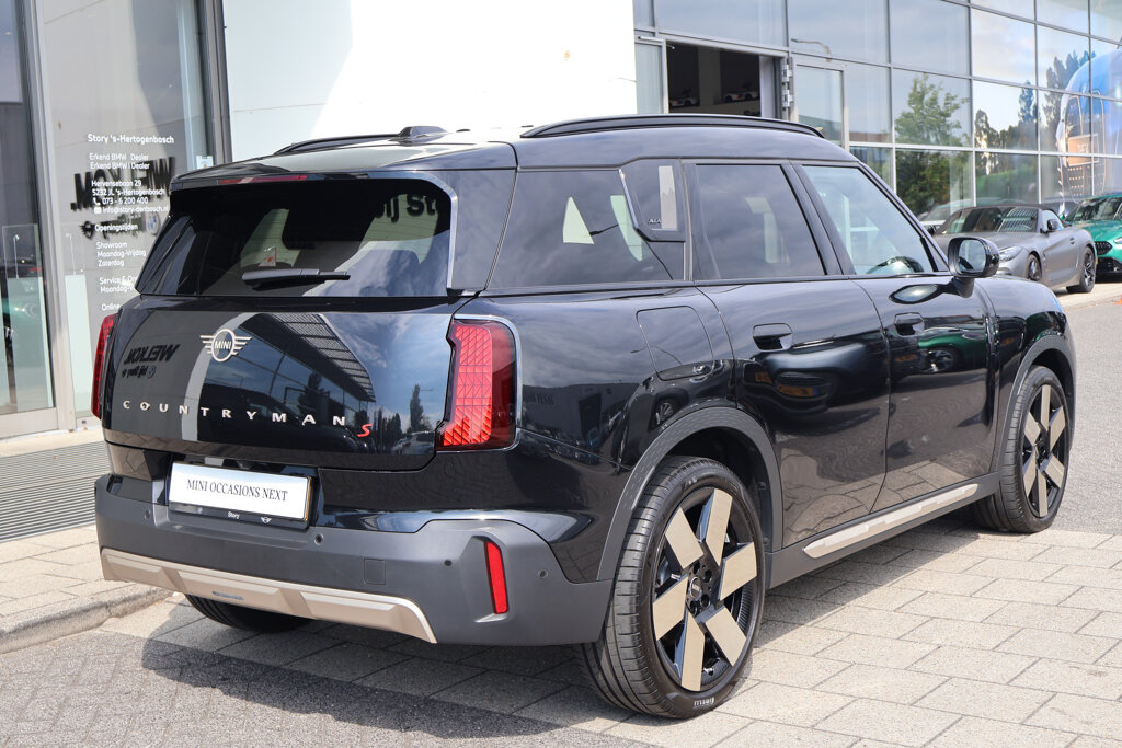 MINI Countryman 8