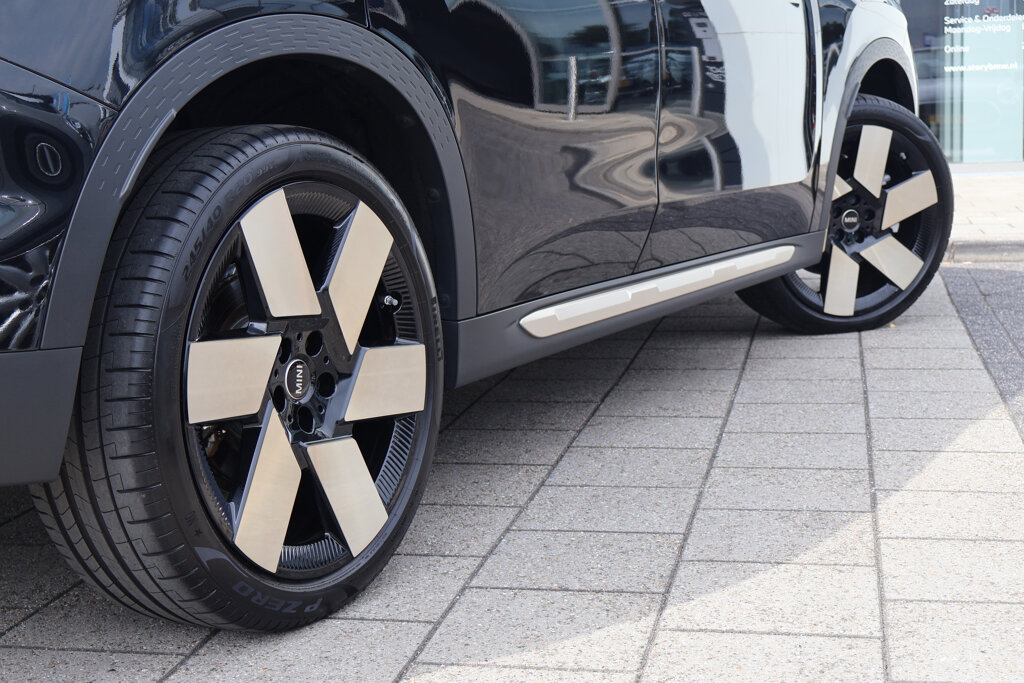 MINI Countryman 13