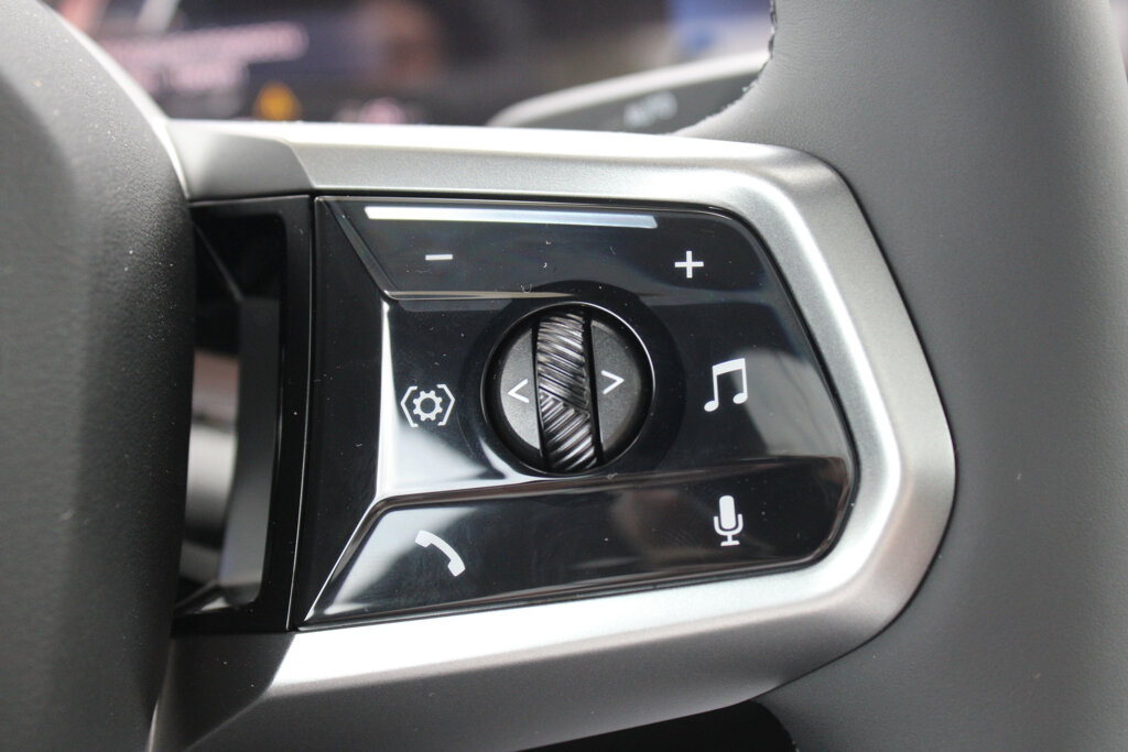 BMW i5 13