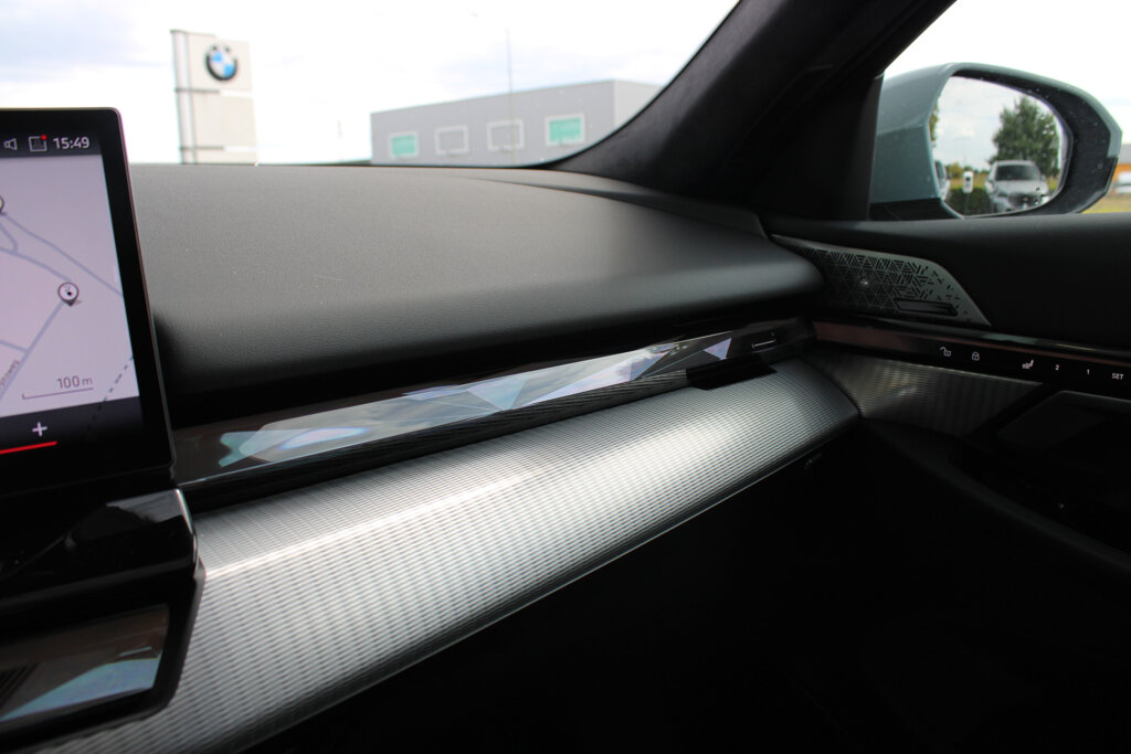 BMW i5 17