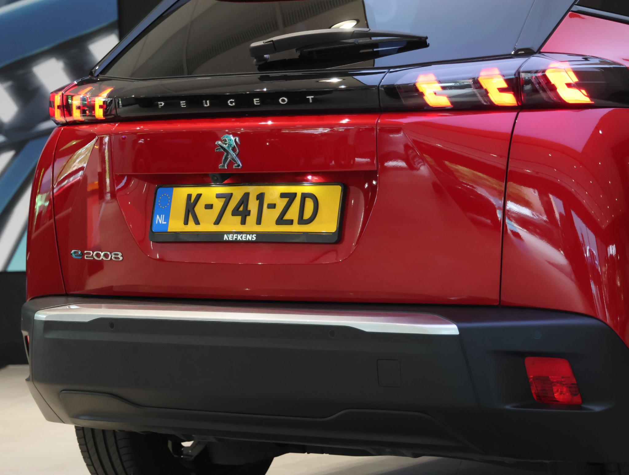 Peugeot e-2008