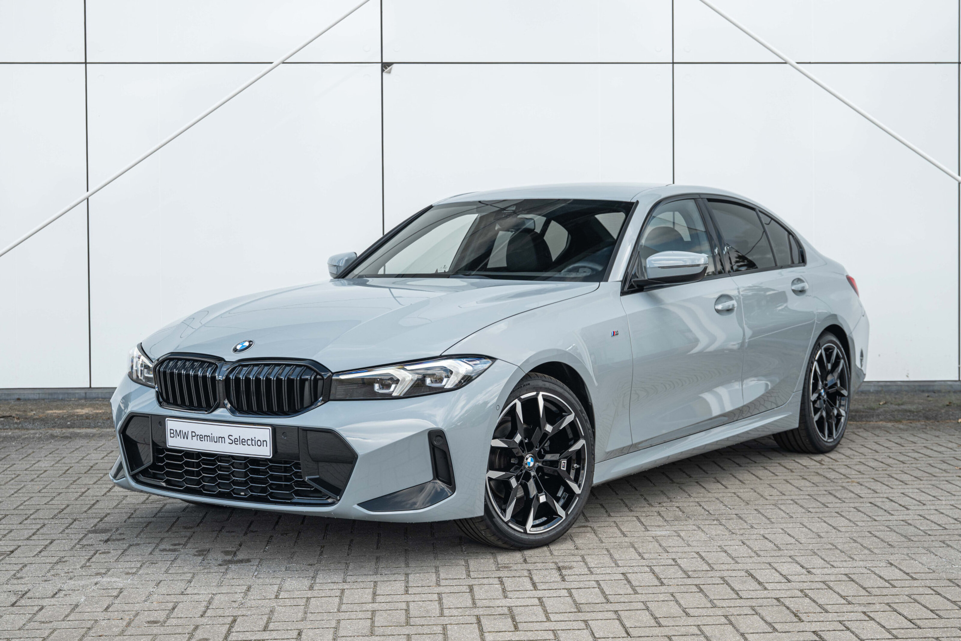 BMW 3 Serie 318i M Sport Automaat