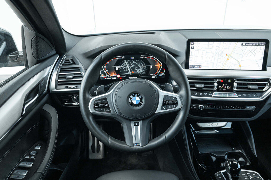 BMW X4 10