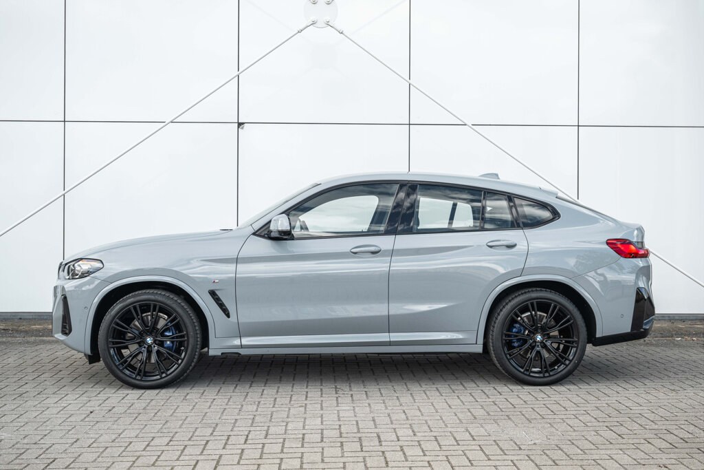 BMW X4 43