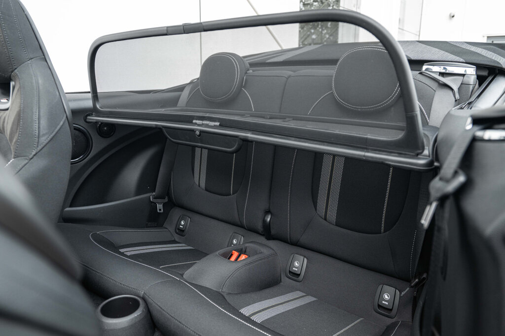 MINI Cooper Cabrio 5