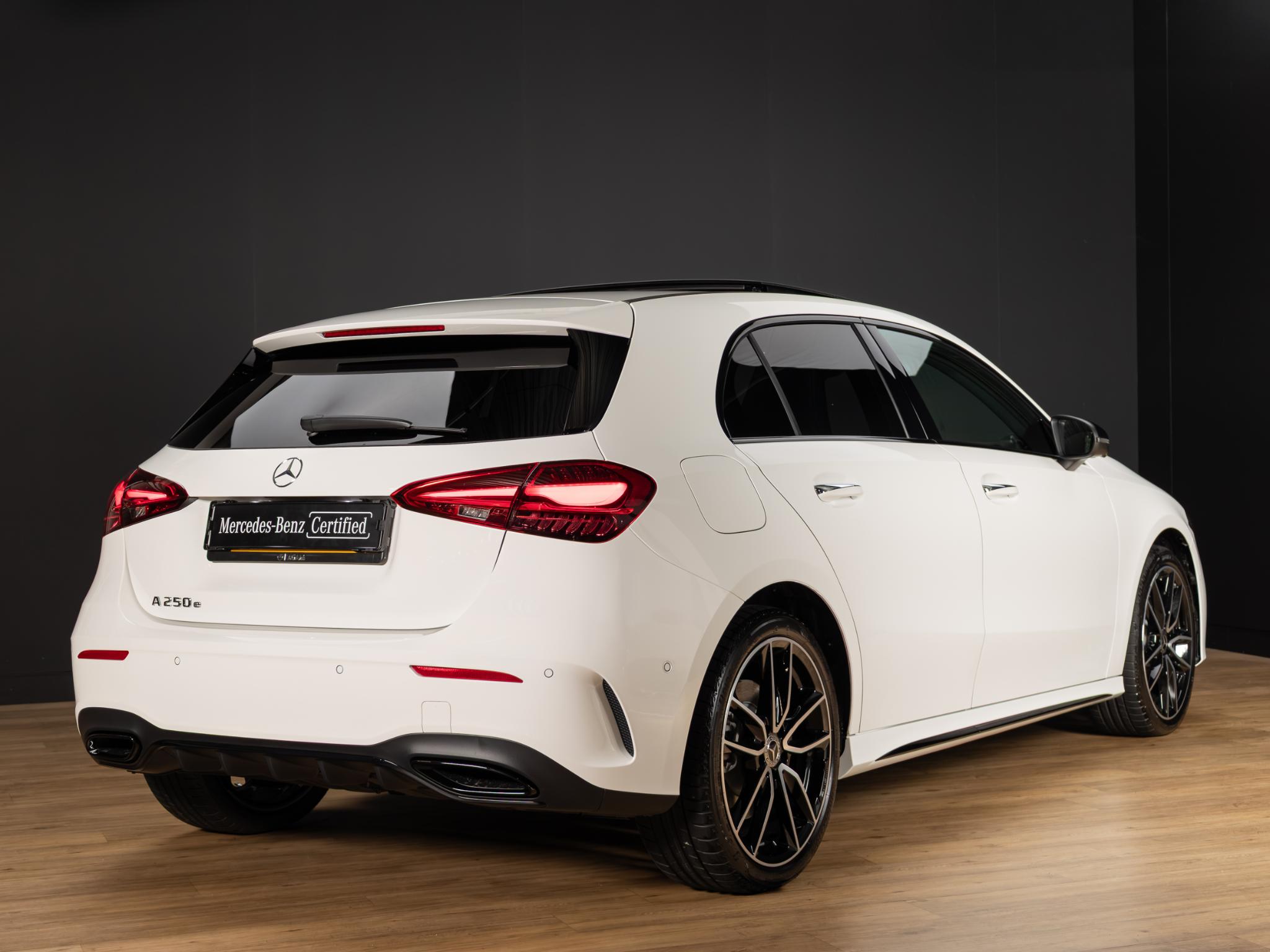 Mercedes-Benz A-Klasse Hatchback 250 e Business Solution AMG - Afbeelding 2