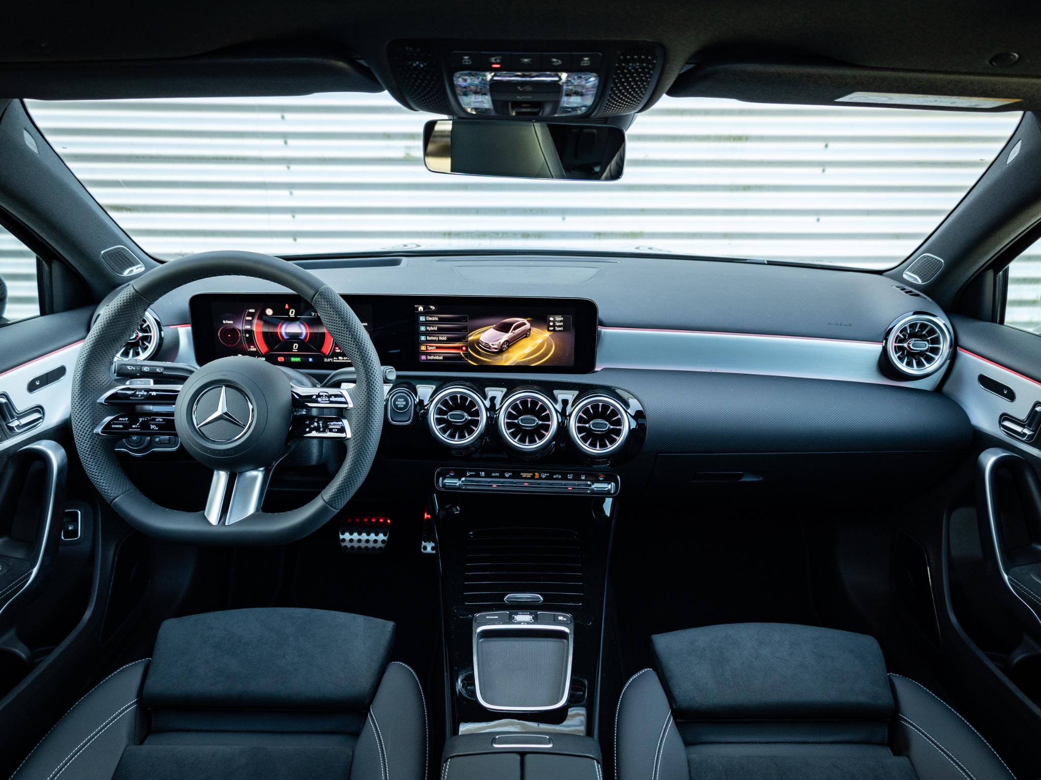 Mercedes-Benz A-Klasse Hatchback 250 e Business Solution AMG - Afbeelding 3