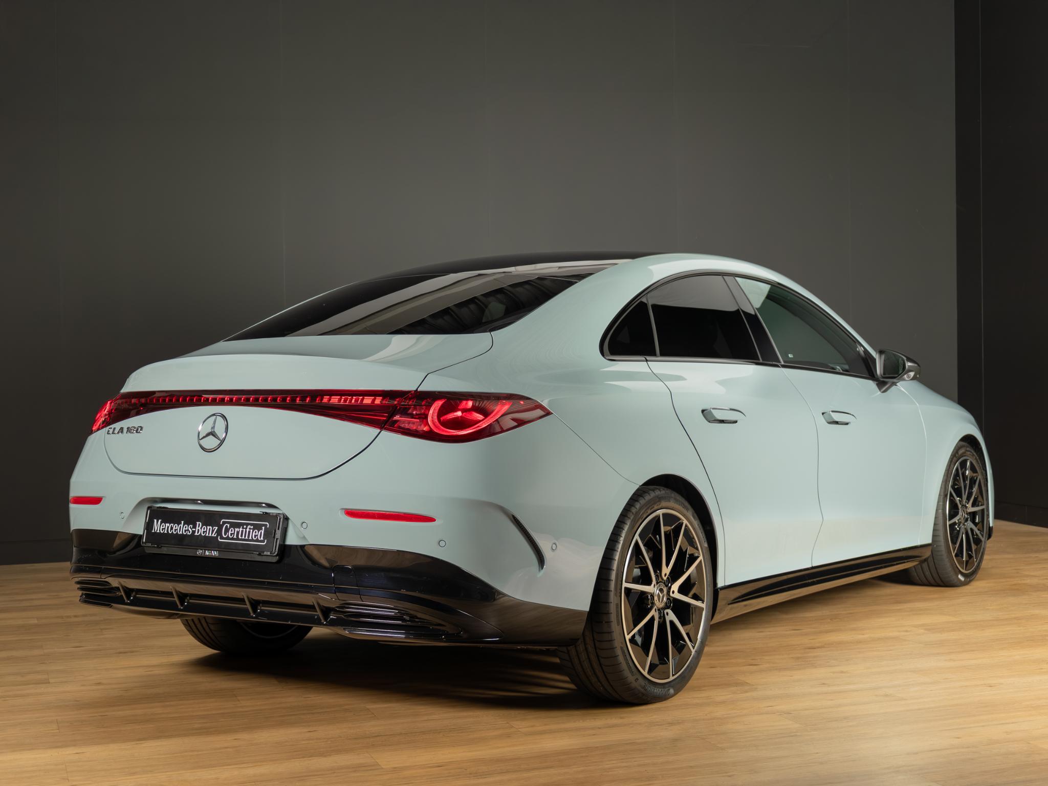 Mercedes-Benz CLA Limousine 180 Business Solution AMG - Afbeelding 2
