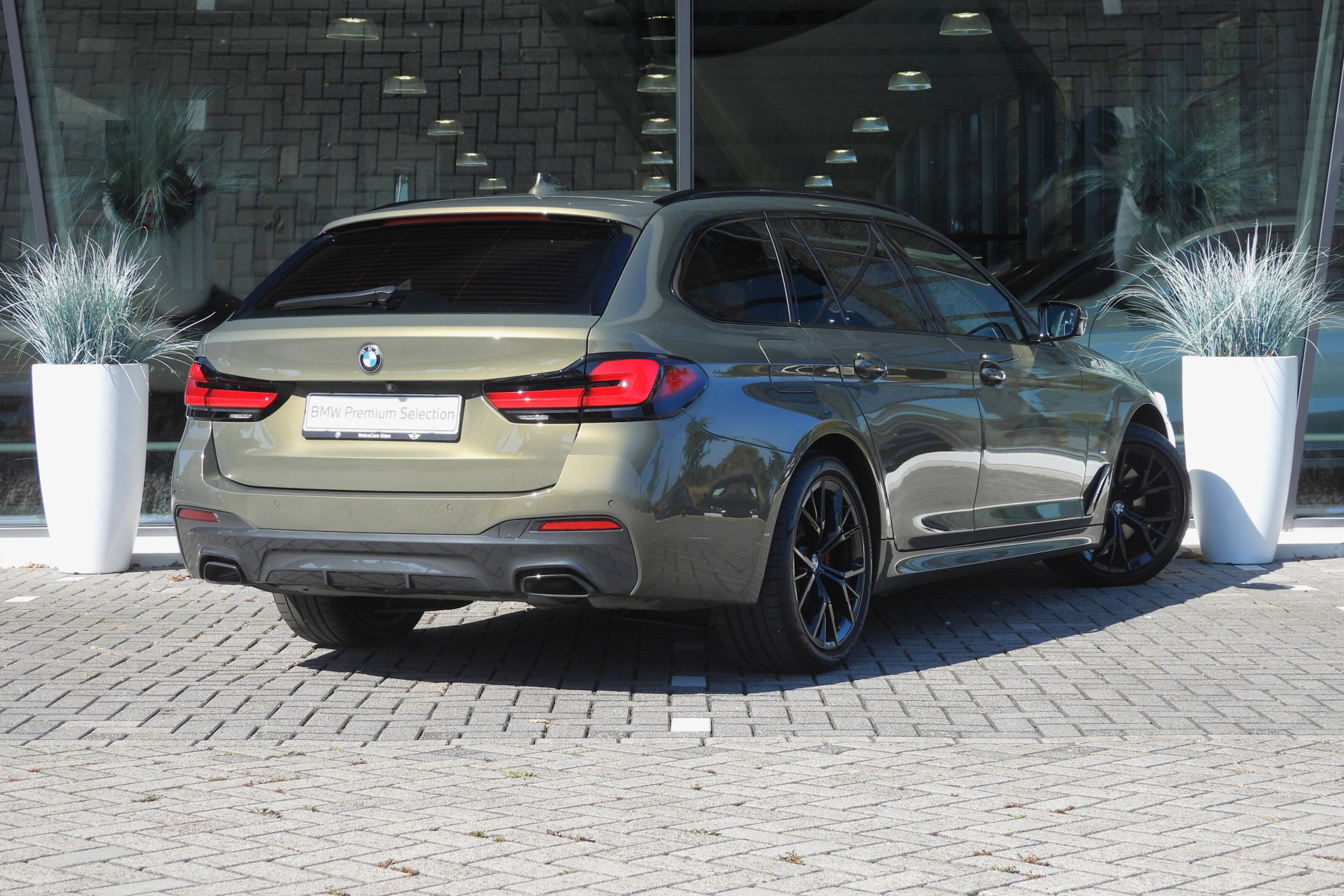 BMW 5 Serie Touring 520i High Executive M Sport Automaat