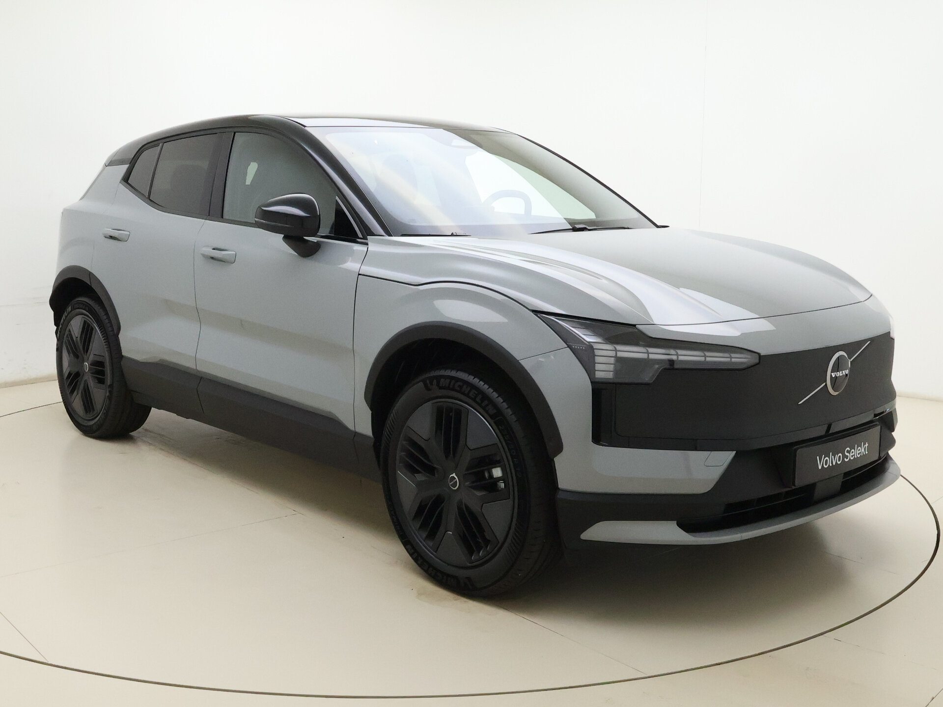 Volvo EX30 Cross Country P5 Long Range Plus Europa 69 kWh /