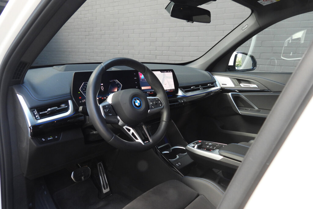 BMW X1 11