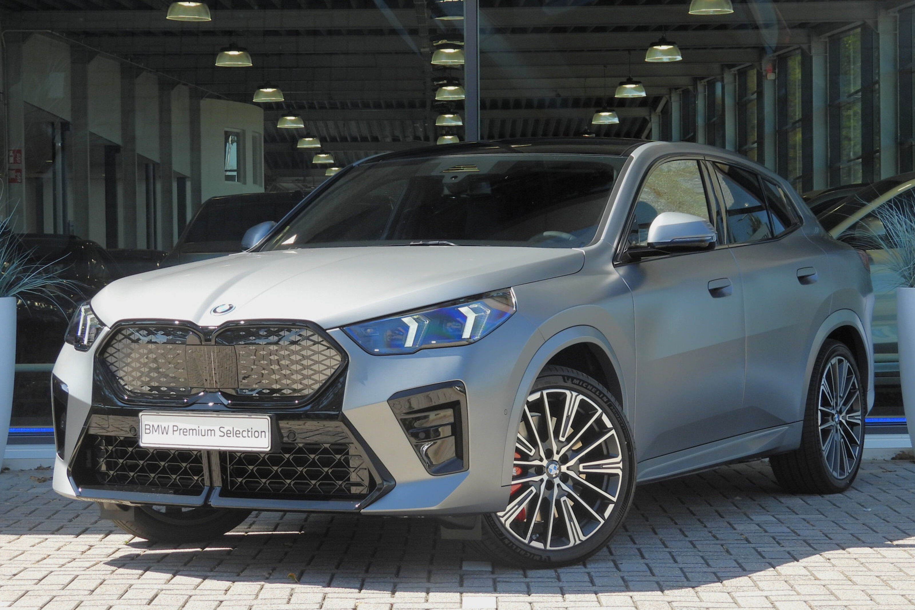 BMW iX2 xDrive30 M Sport