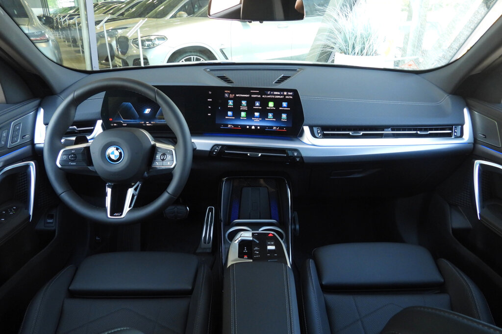 BMW iX2 3
