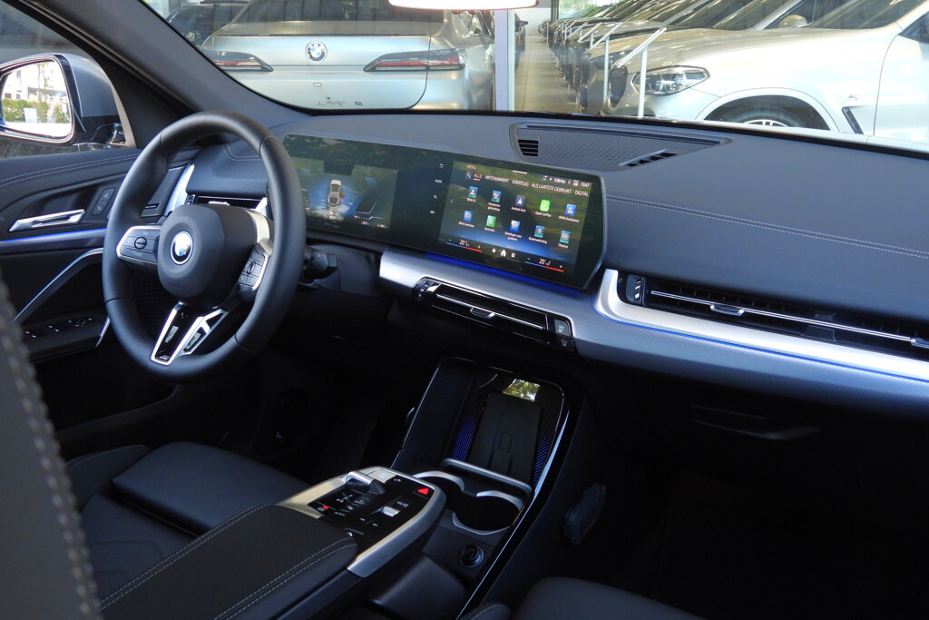 BMW iX2 25