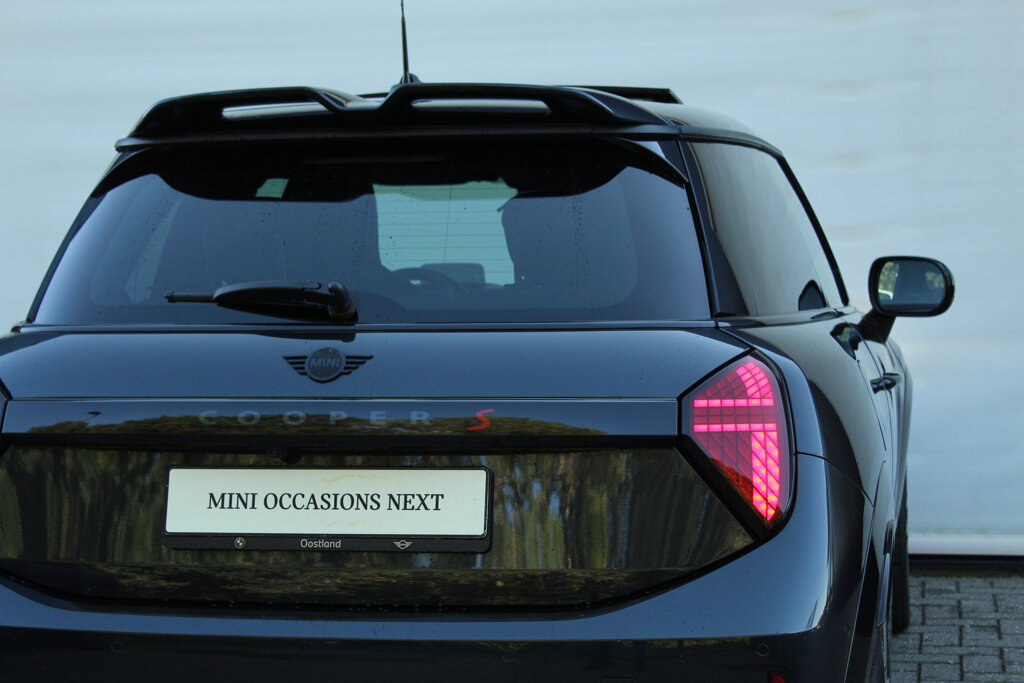 MINI 3-Deurs 11