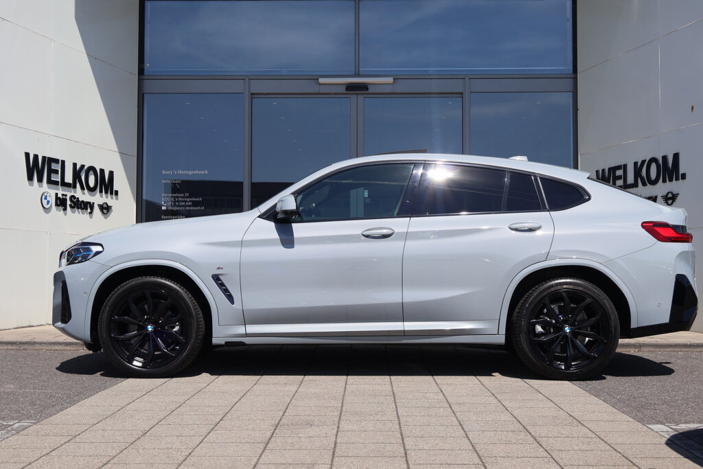 BMW X4 7