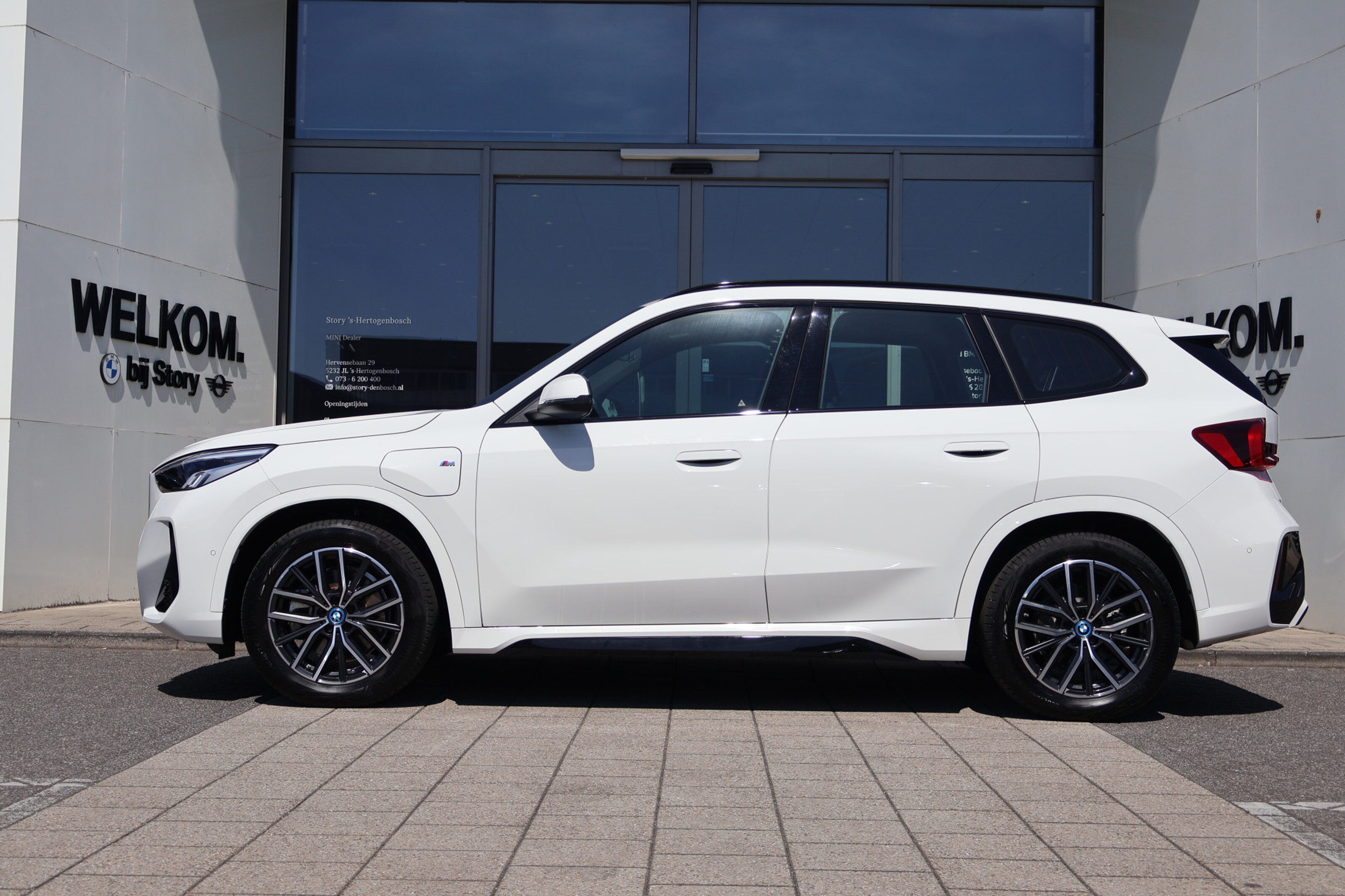 BMW X1 8
