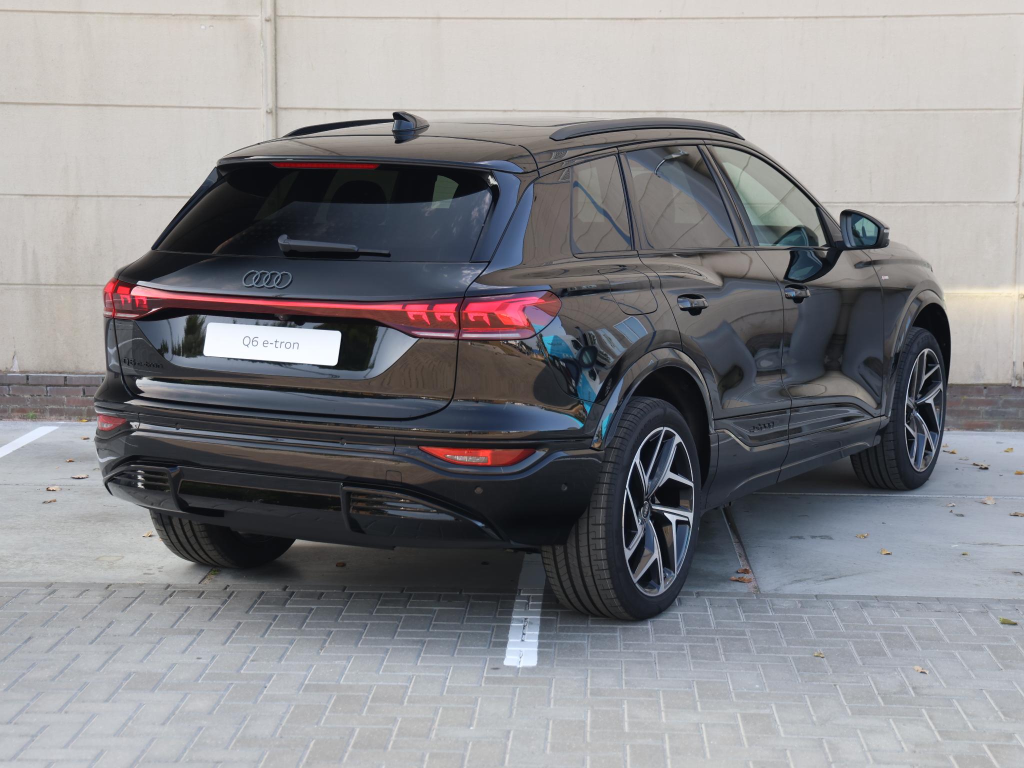 Audi Q6 e-tron S edition 83Kwh 185 kW / 252 PK SUV - Afbeelding 5