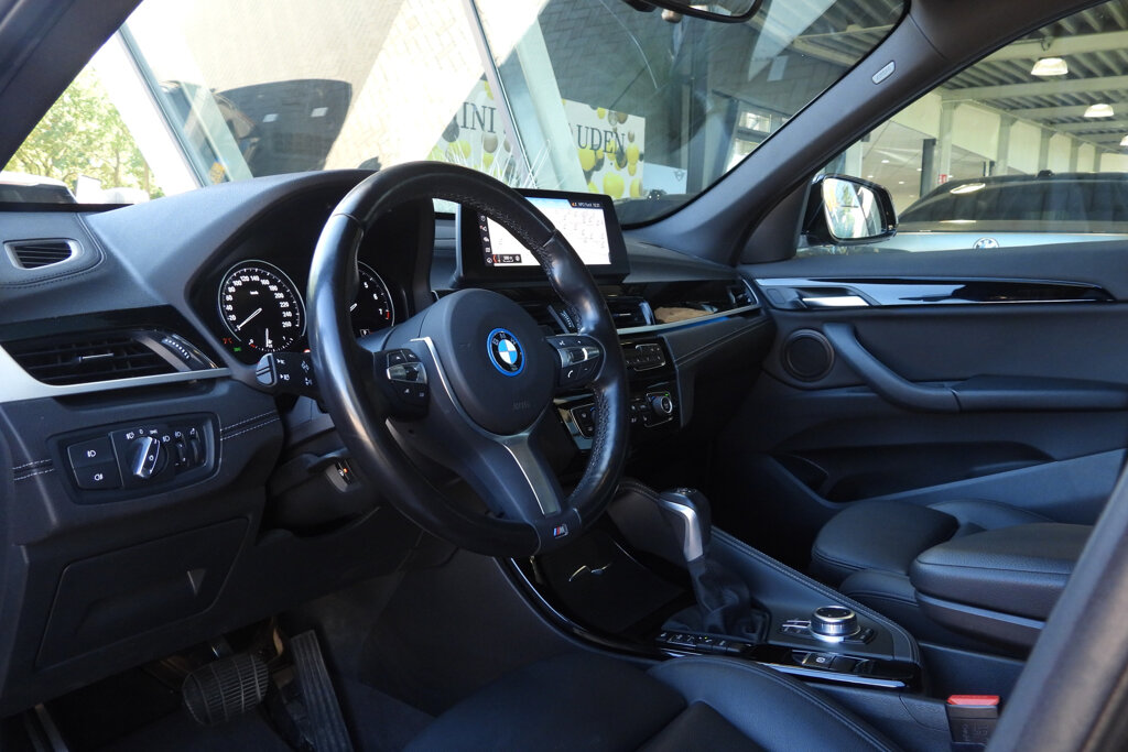 BMW X1 11