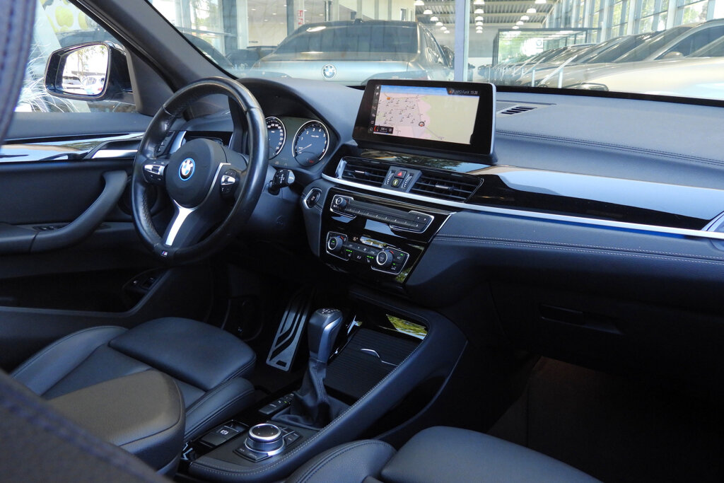 BMW X1 25
